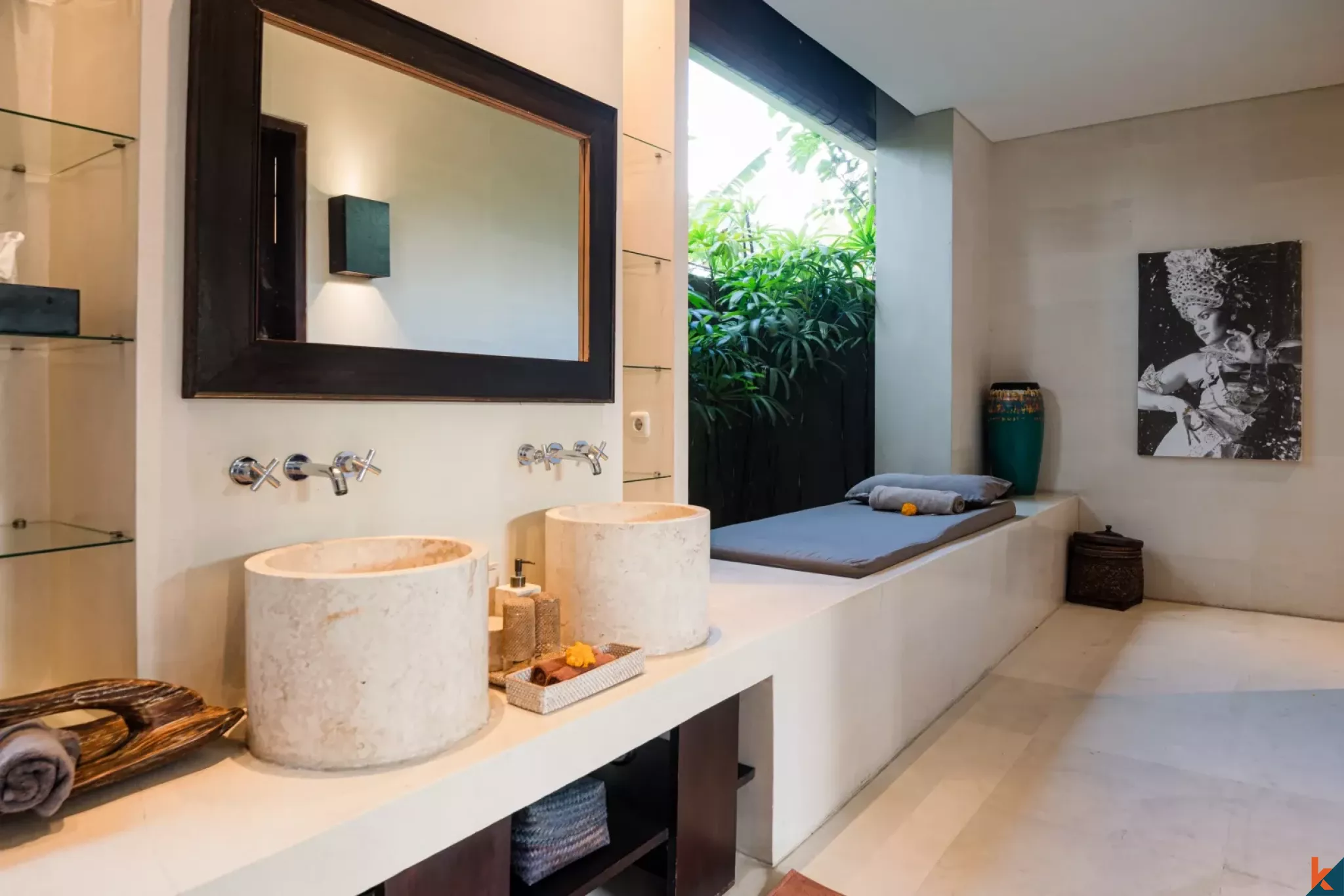 Amazing four bedroom leasehold estate near Berawa beach