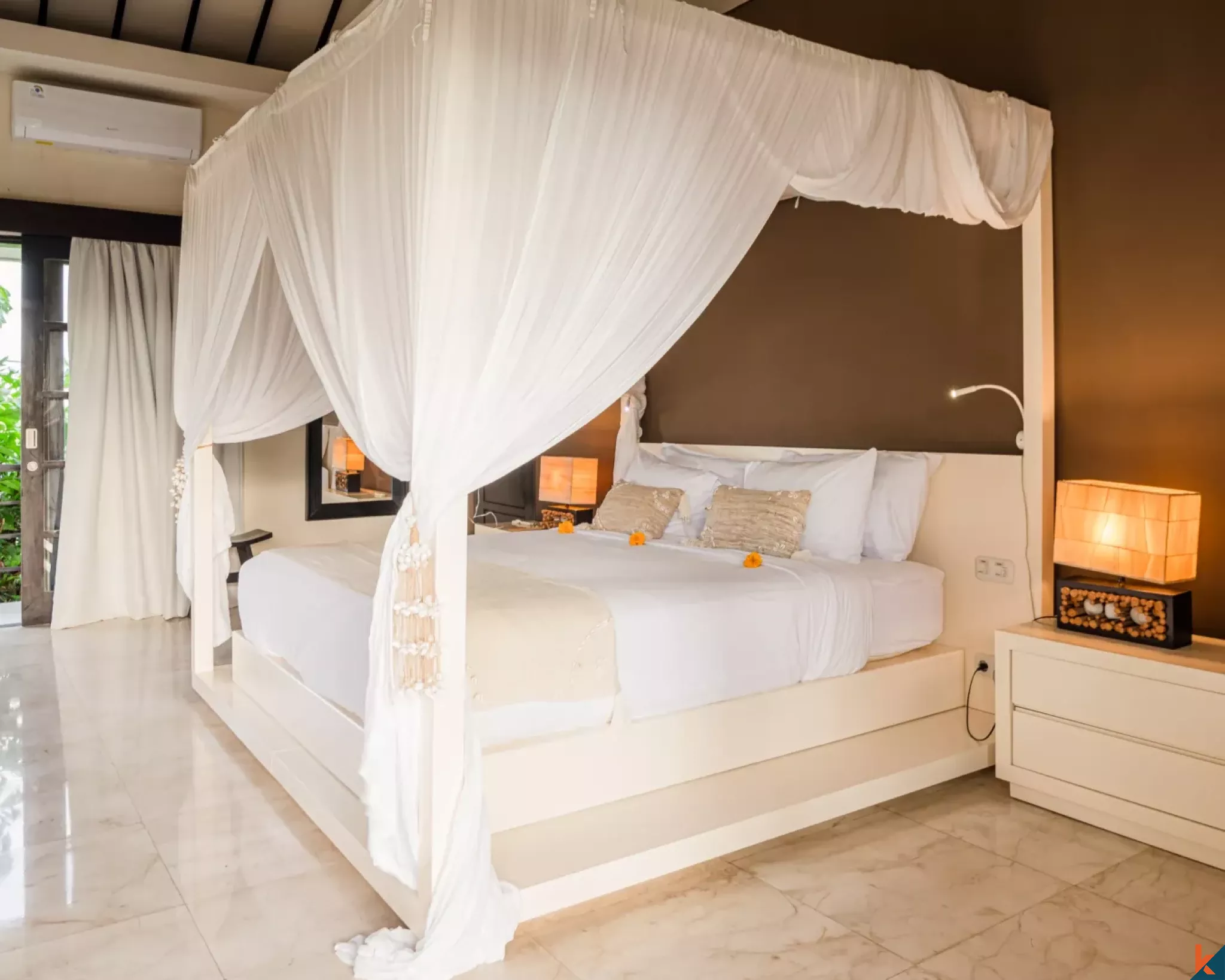 Amazing four bedroom leasehold estate near Berawa beach