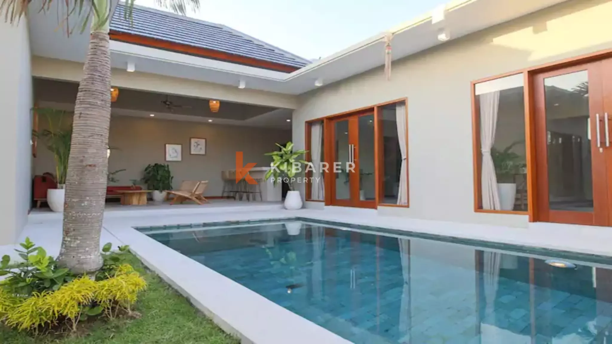 Vila Tropis Tiga Kamar Tidur dengan Ruang Terbuka di Pererenan