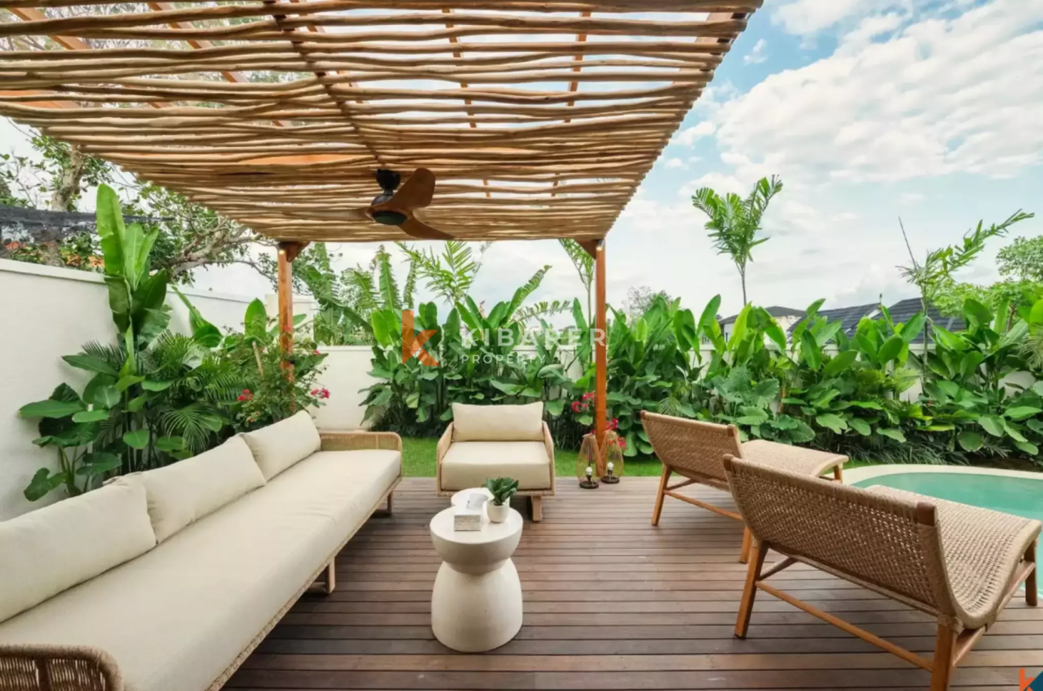 Vila Dua Kamar Tidur di Babakan – Pertemuan Minimalisme dan Ketenangan Tropis