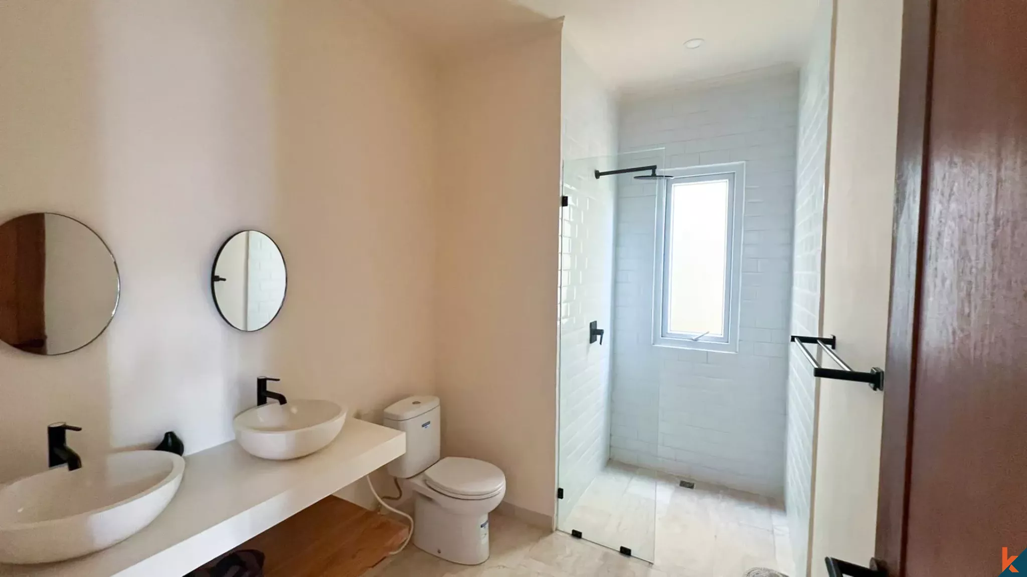 Élégante villa en location avec deux chambres à Pererenan