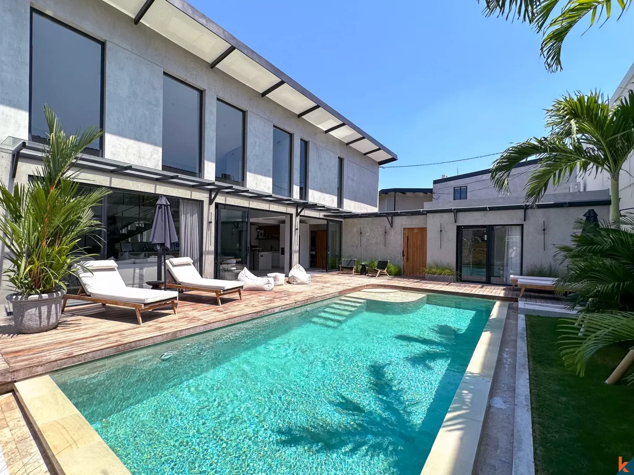A High Quality Brand New 4-Bedroom Villa in Canggu