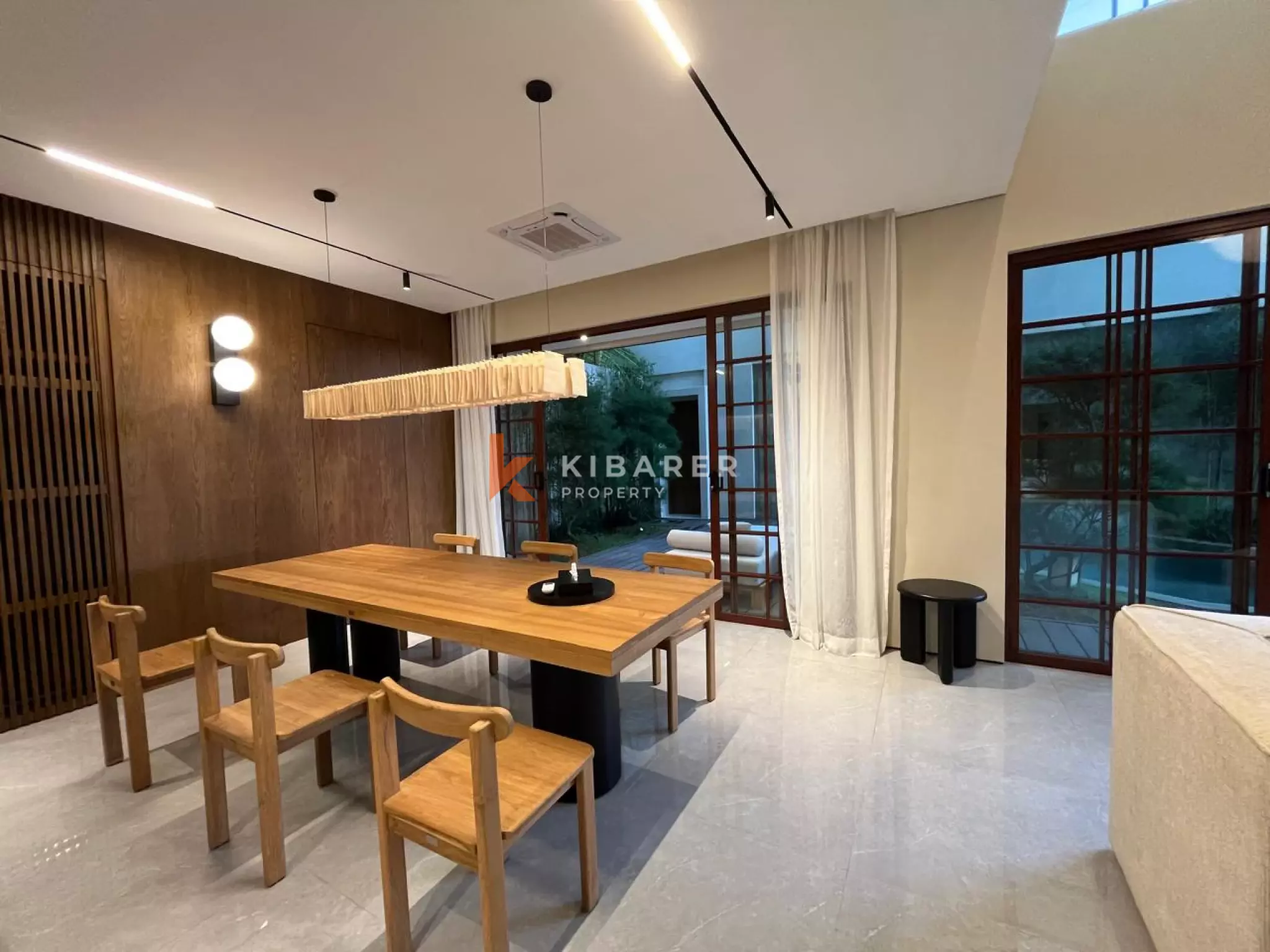 Peaceful Modern Three Bedroom Villa touched with Luxury Ambience and Amazing Paddy Field View in Canggu