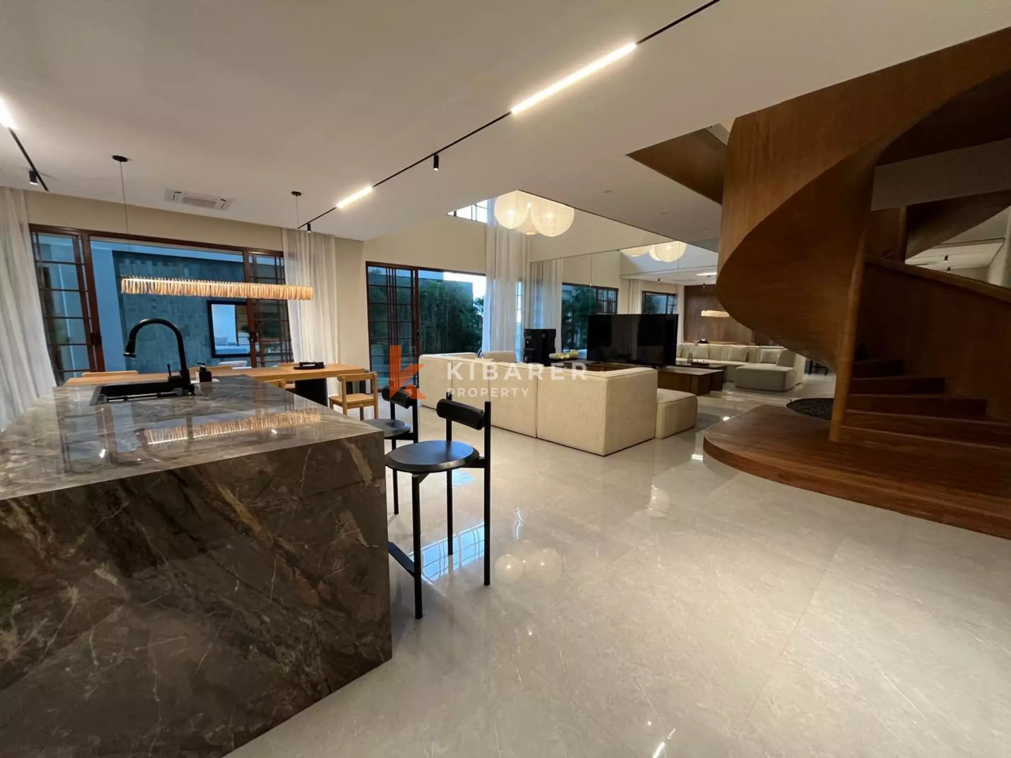 Peaceful Modern Three Bedroom Villa touched with Luxury Ambience and Amazing Paddy Field View in Canggu