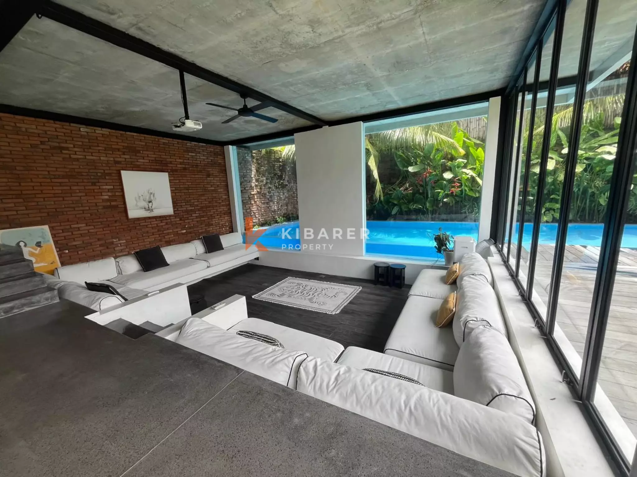 Elegant Four-Bedroom Villa in Bumbak Umalas