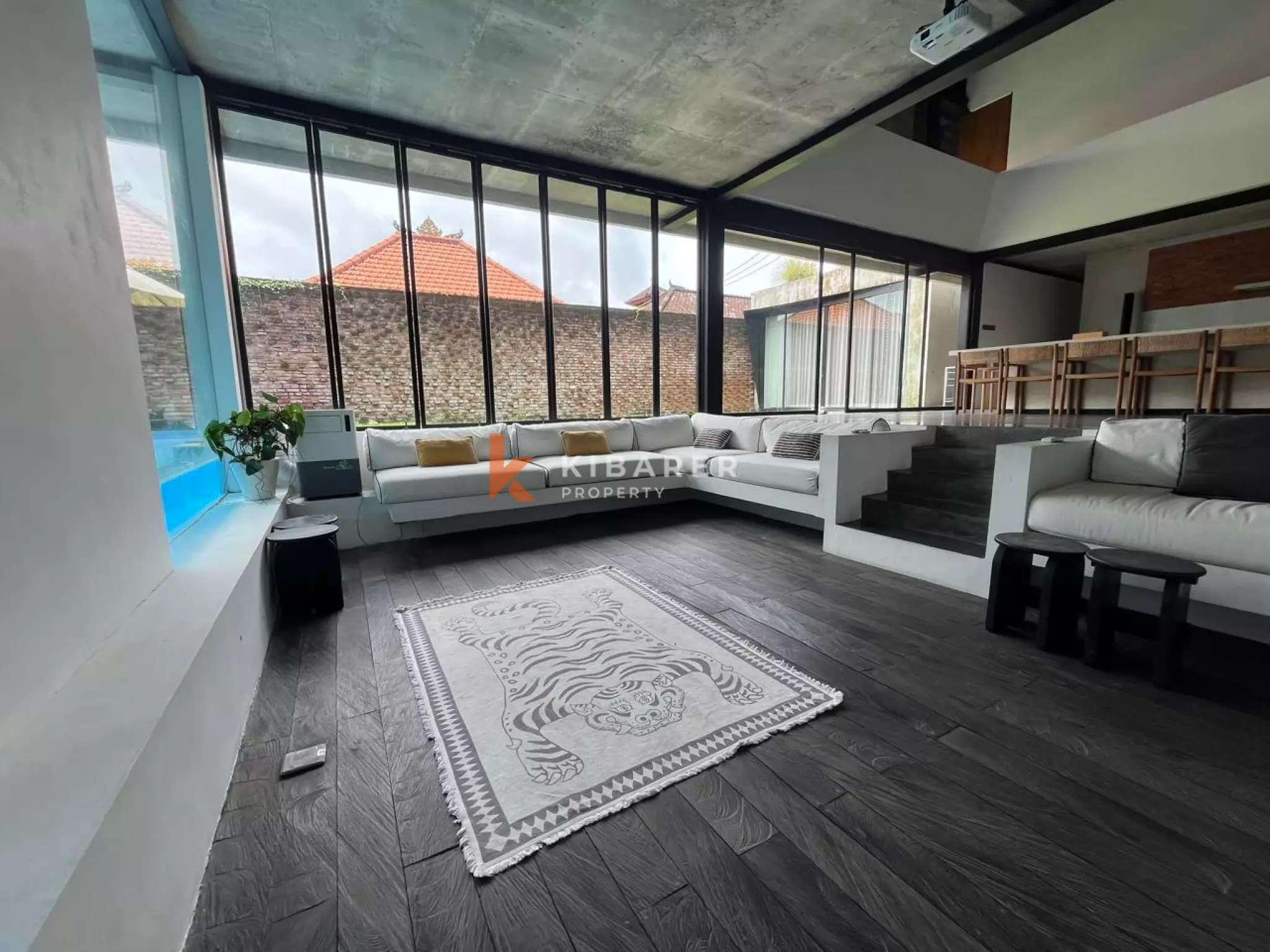 Elegant Four-Bedroom Villa in Bumbak Umalas