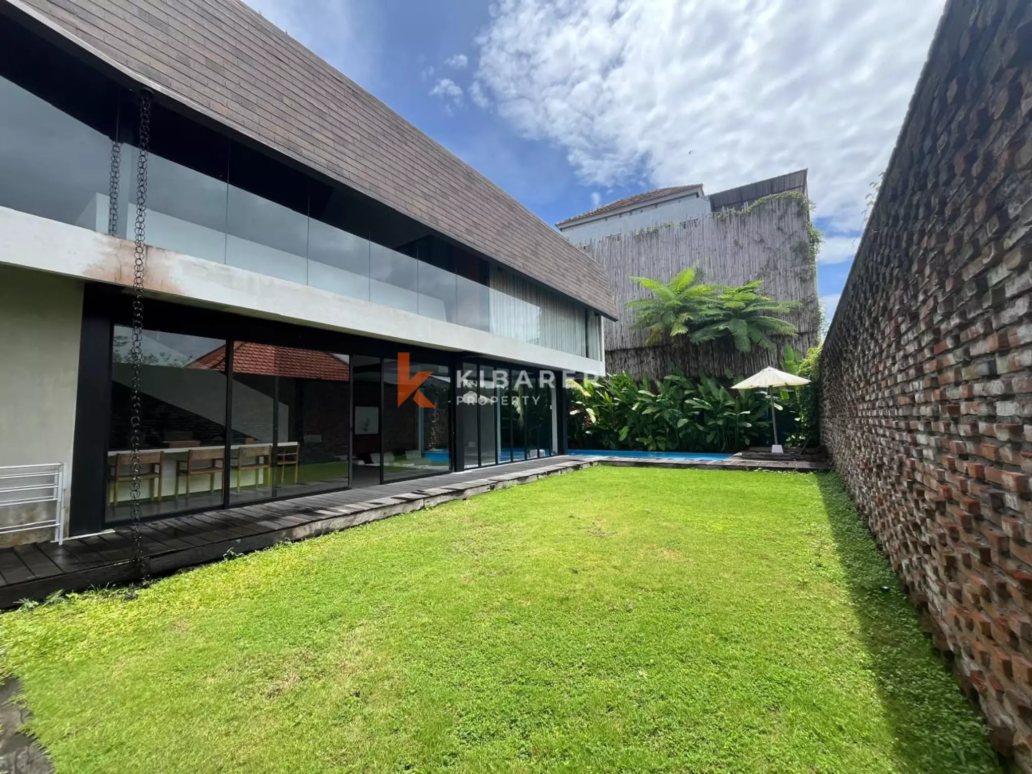 Elegant Four-Bedroom Villa in Bumbak Umalas