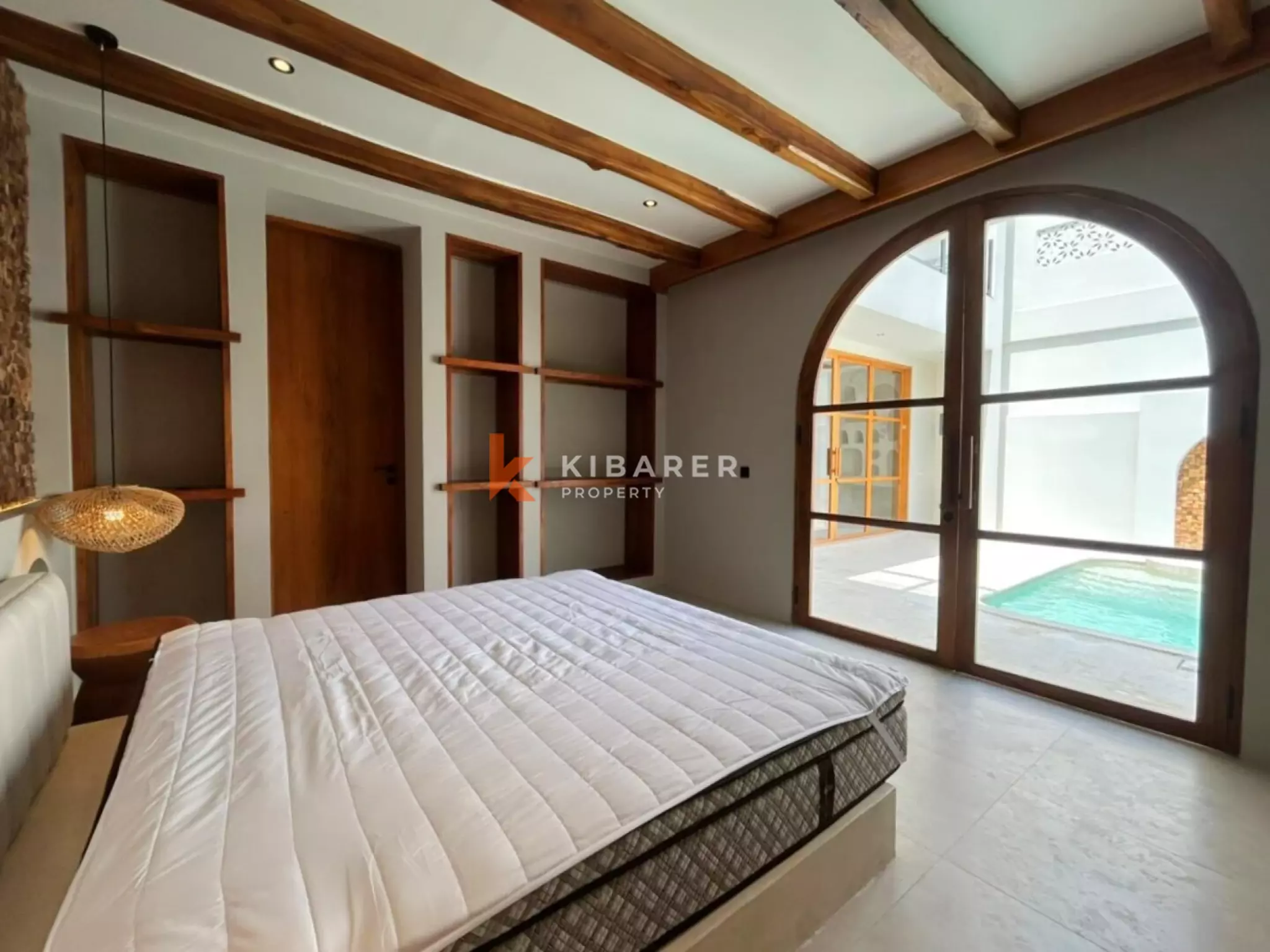 Stylish Three Bedroom Mediterranean Villa with Rooftop Lounge in Umalas