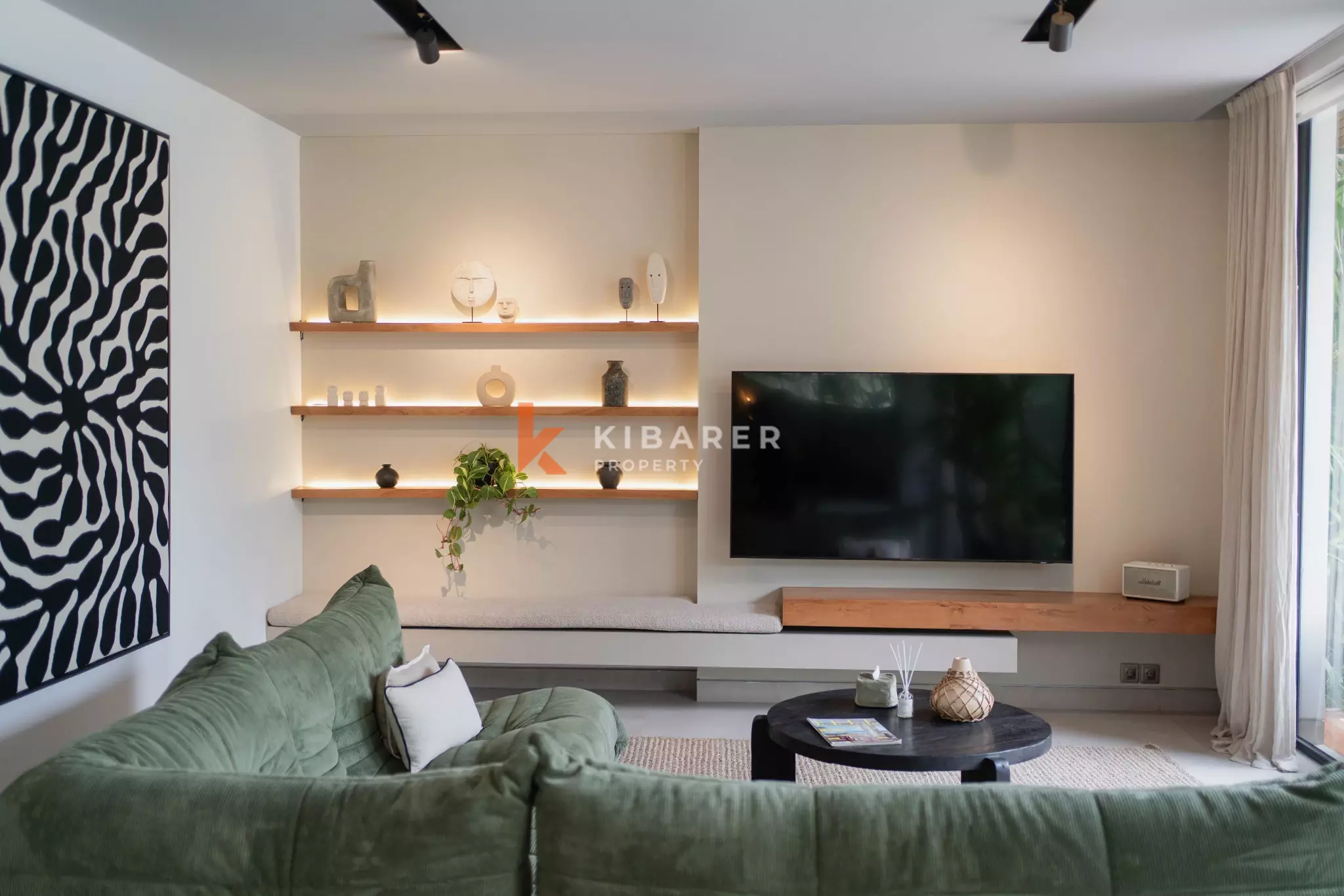 Private Oasis Four Bedroom plus Office room in Umalas