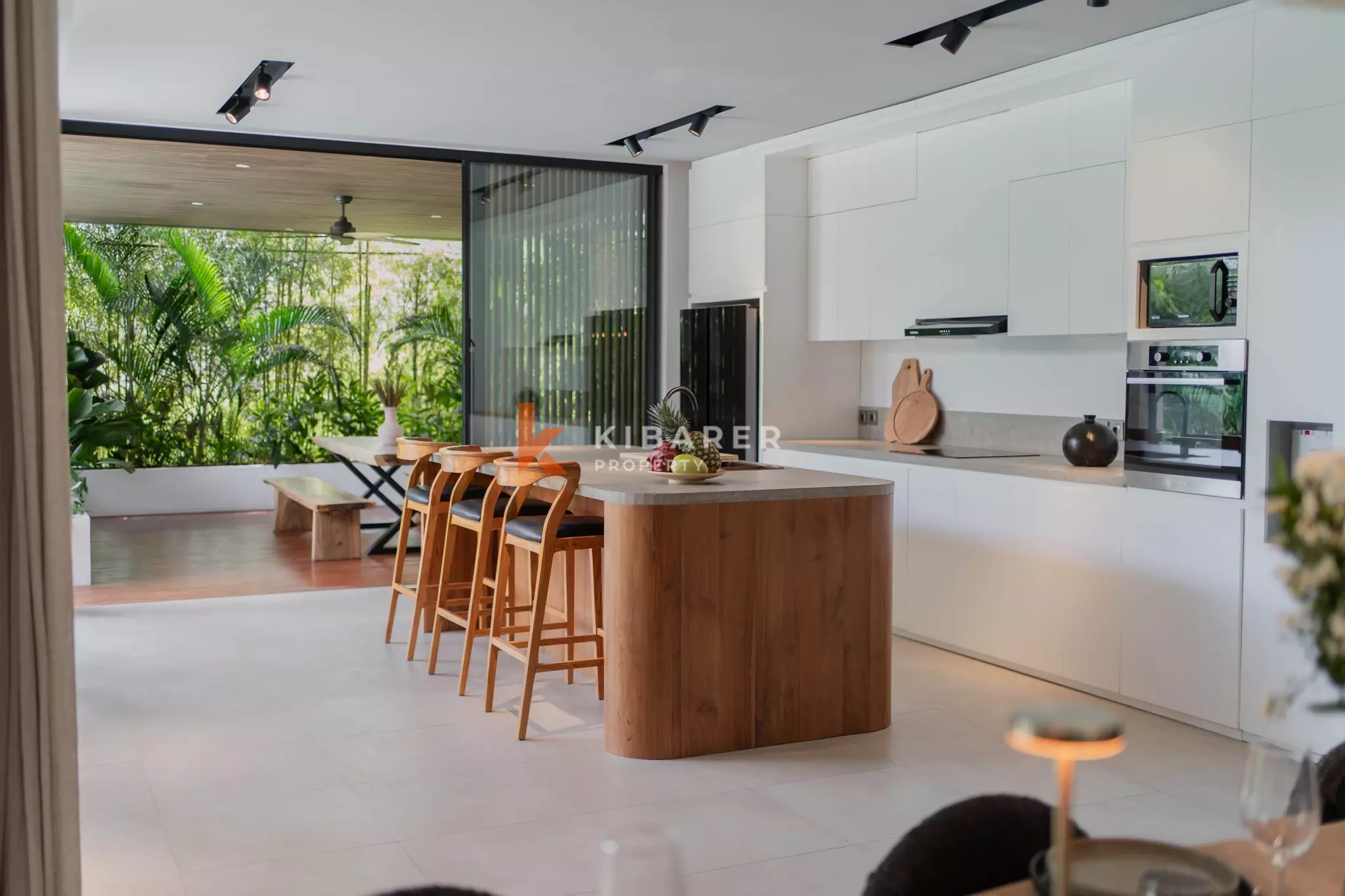 Private Oasis Four Bedroom plus Office room in Umalas