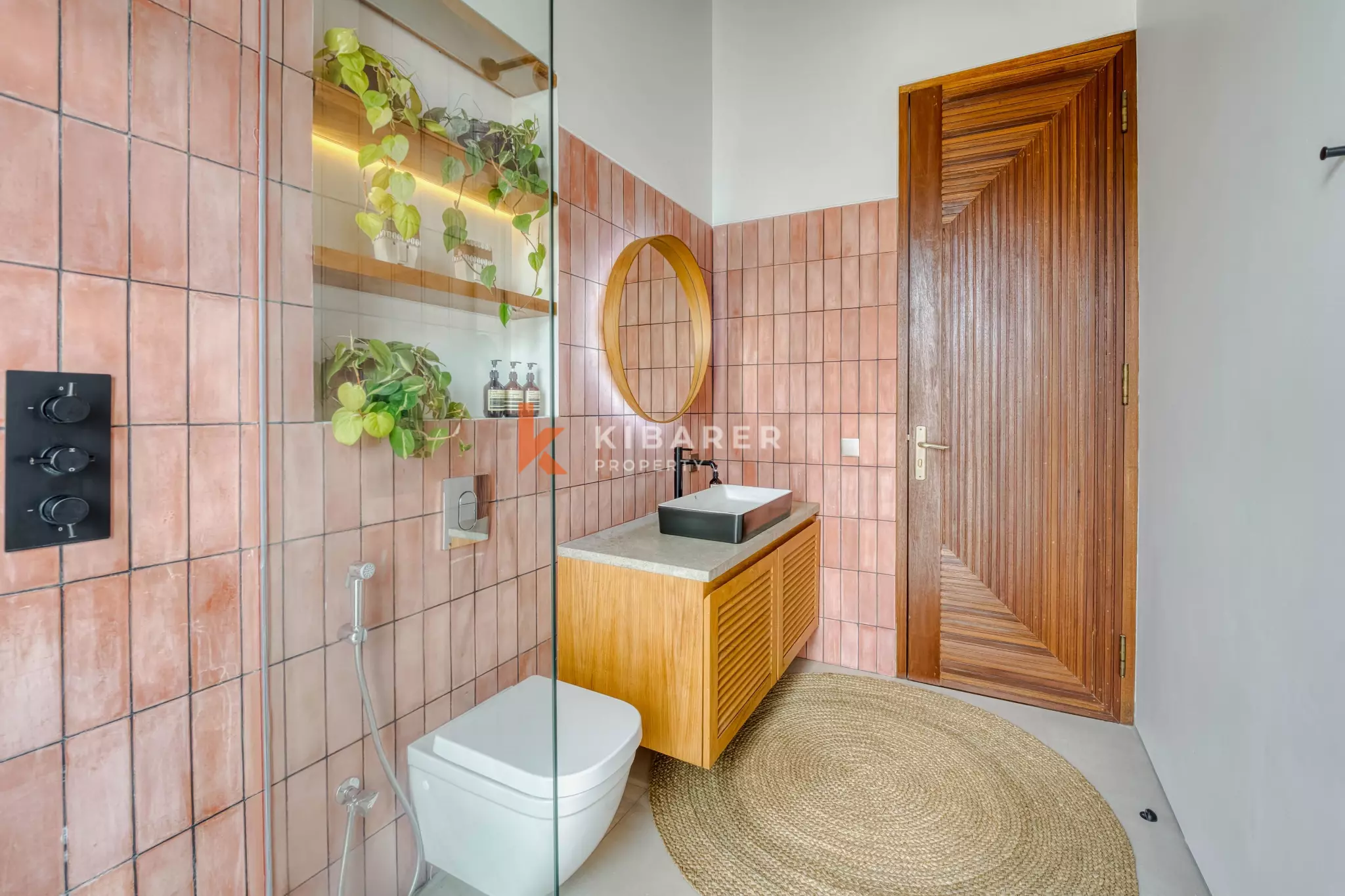 Private Oasis Four Bedroom plus Office room in Umalas