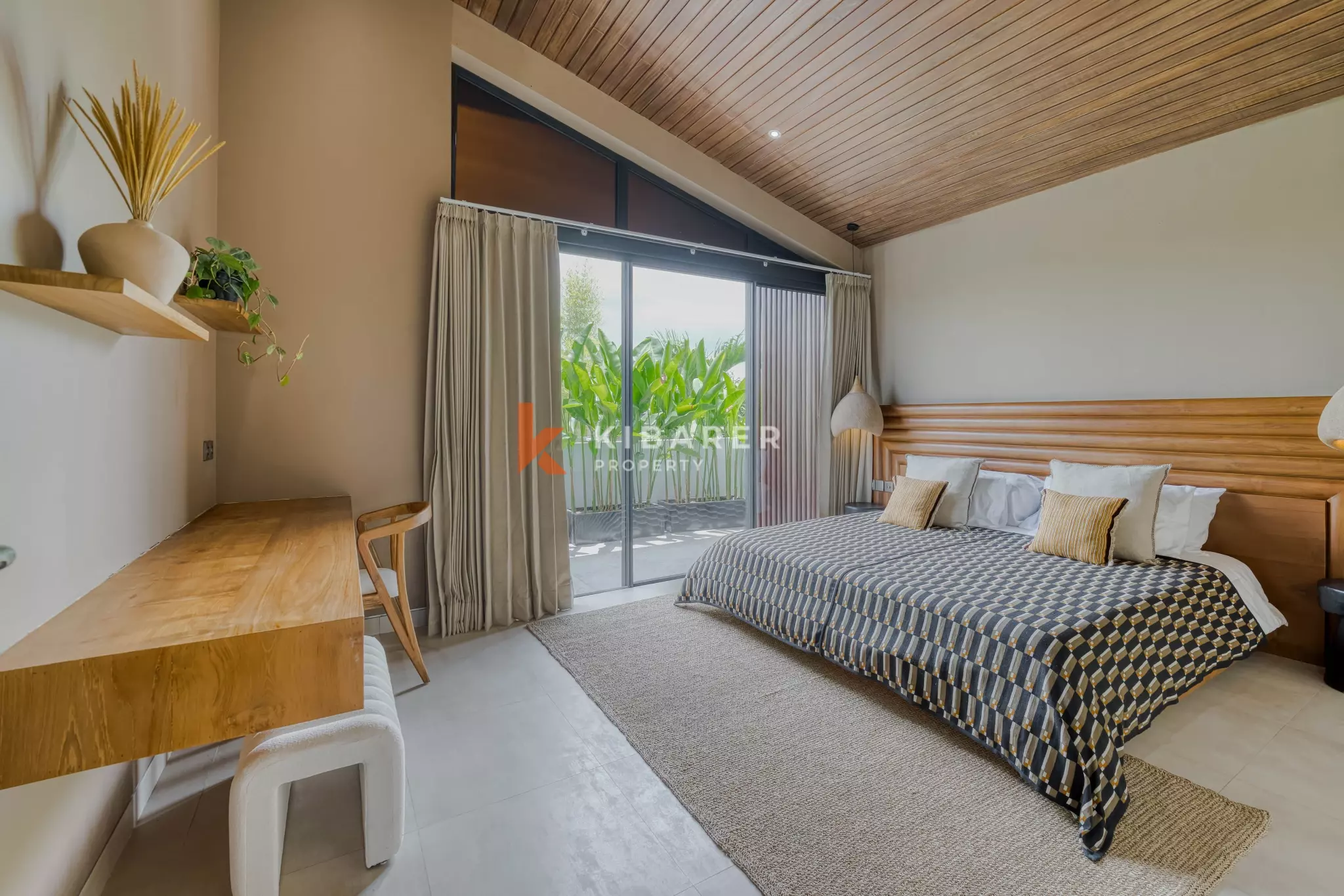 Private Oasis Four Bedroom plus Office room in Umalas