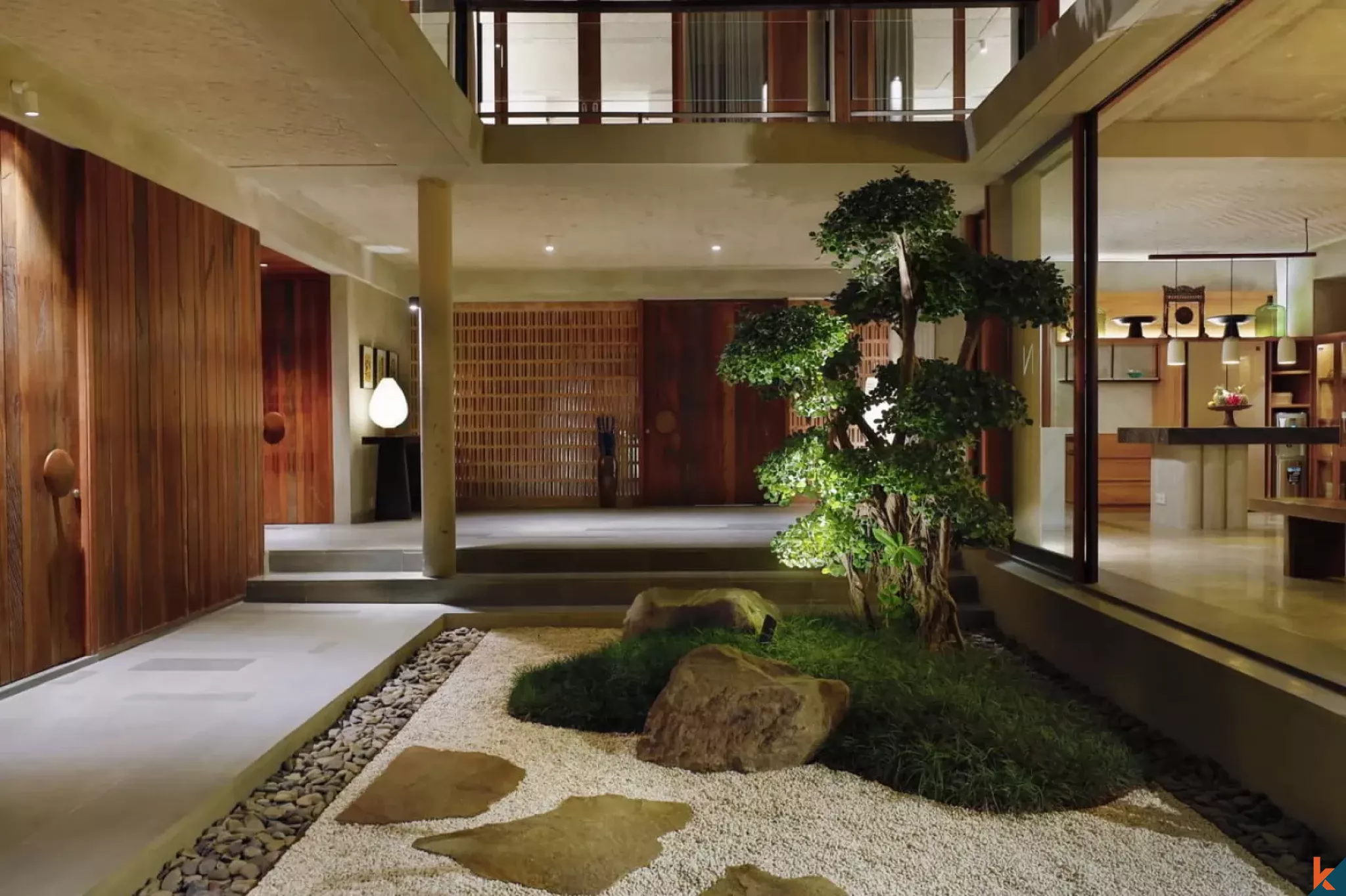 Penginapan Mewah dengan 7 Kamar Tidur dan Pemandangan Sungai yang Menakjubkan, Terletak di Pusat Pererenan