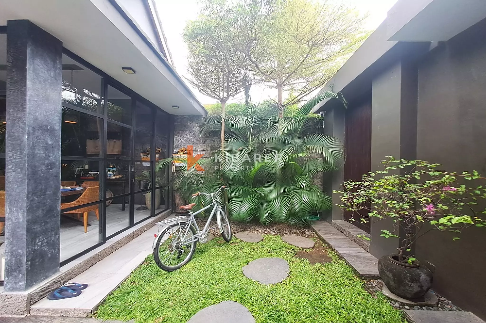 Vie insulaire à deux pas d'Echo Beach - Villa de trois chambres (Disponible le 20 décembre 2025)