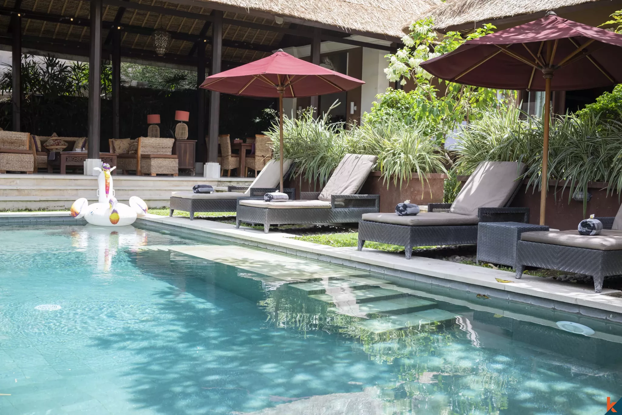 Vila Tropis 3 Kamar Tidur yang Tenang dengan Kolam Renang Pribadi di Pusat Pererenan