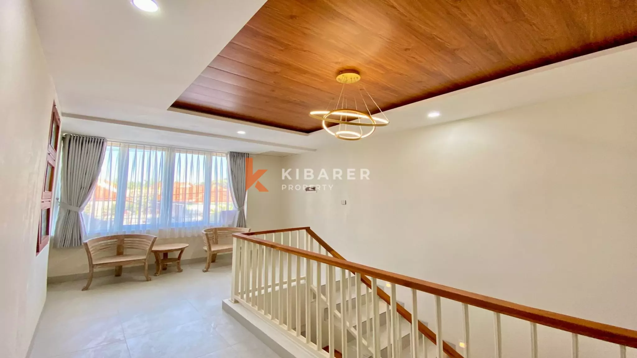 Liburan Modern nan Elegan di Canggu – Vila Dua Kamar Tidur dengan Kolam Renang