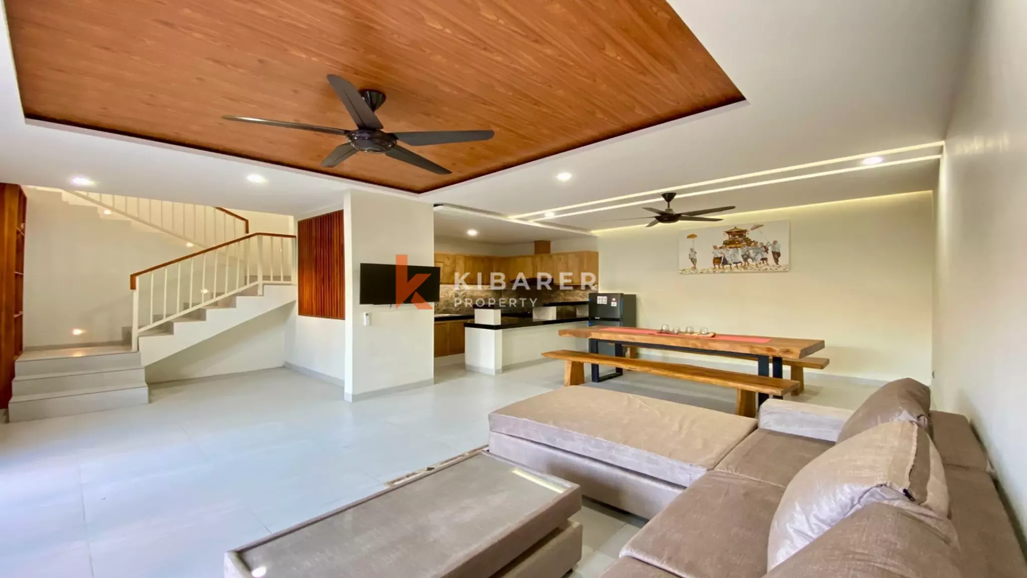 Liburan Modern nan Elegan di Canggu – Vila Dua Kamar Tidur dengan Kolam Renang