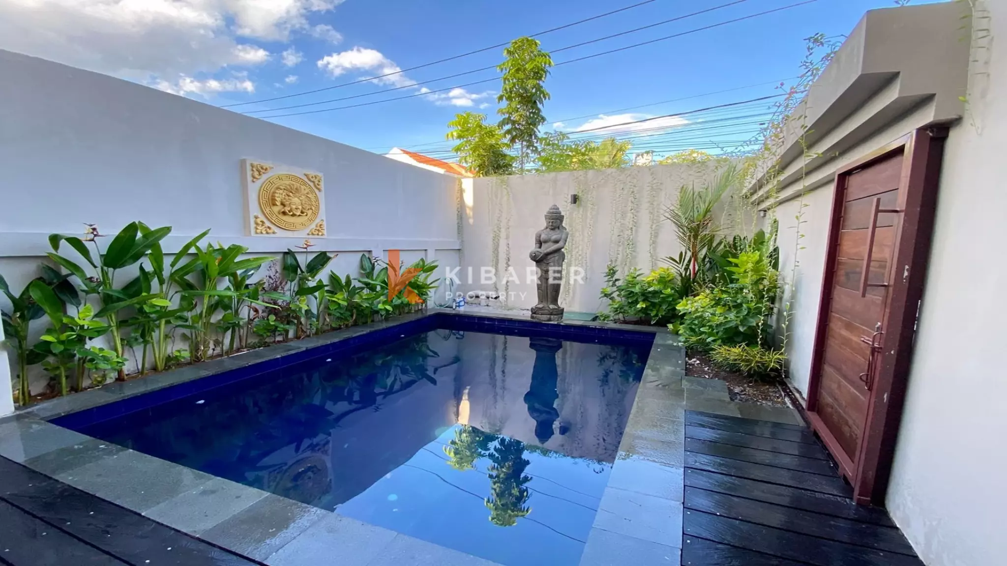 Liburan Modern nan Elegan di Canggu – Vila Dua Kamar Tidur dengan Kolam Renang