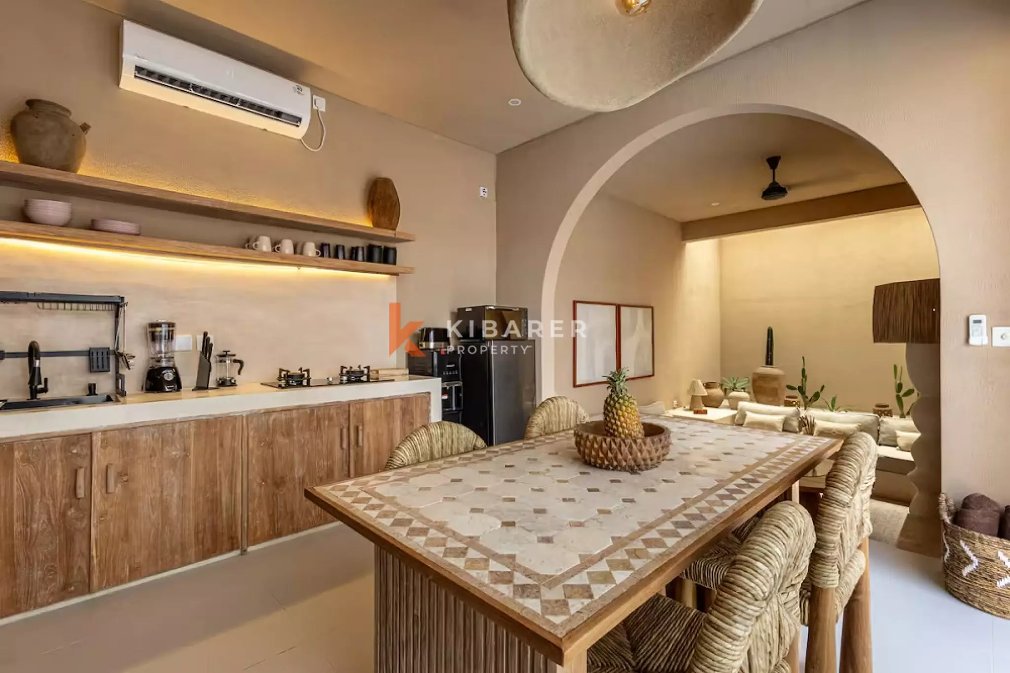 Vila Tertutup Dua Kamar Tidur dengan Harmoni Feng Shui di Bingin