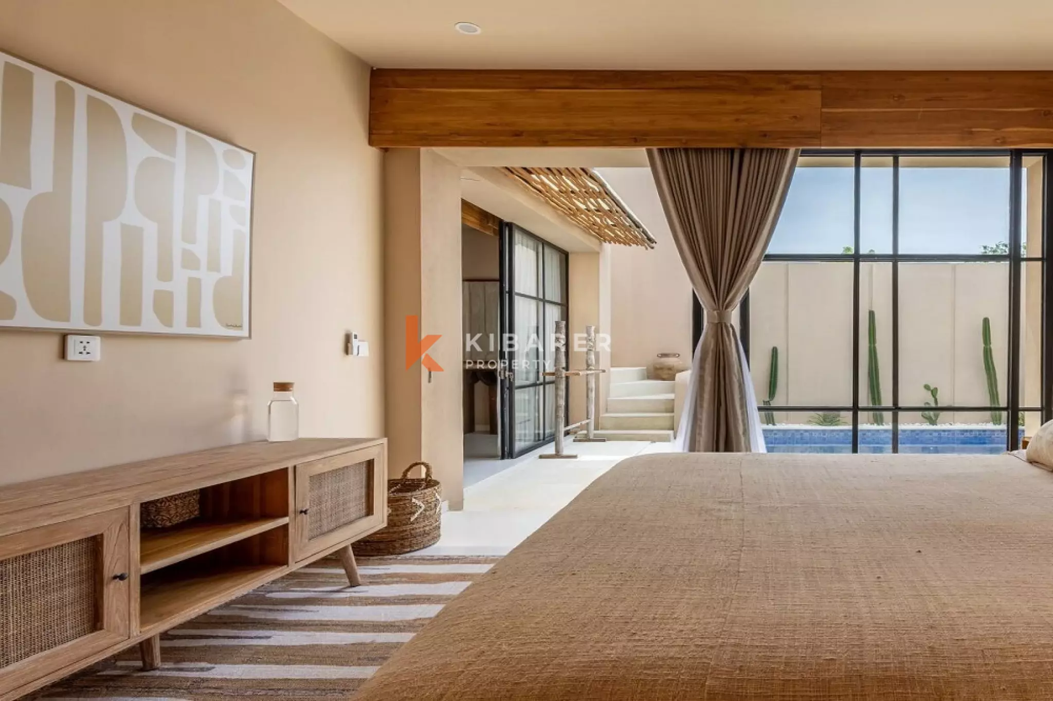 Vila Tertutup Dua Kamar Tidur dengan Harmoni Feng Shui di Bingin