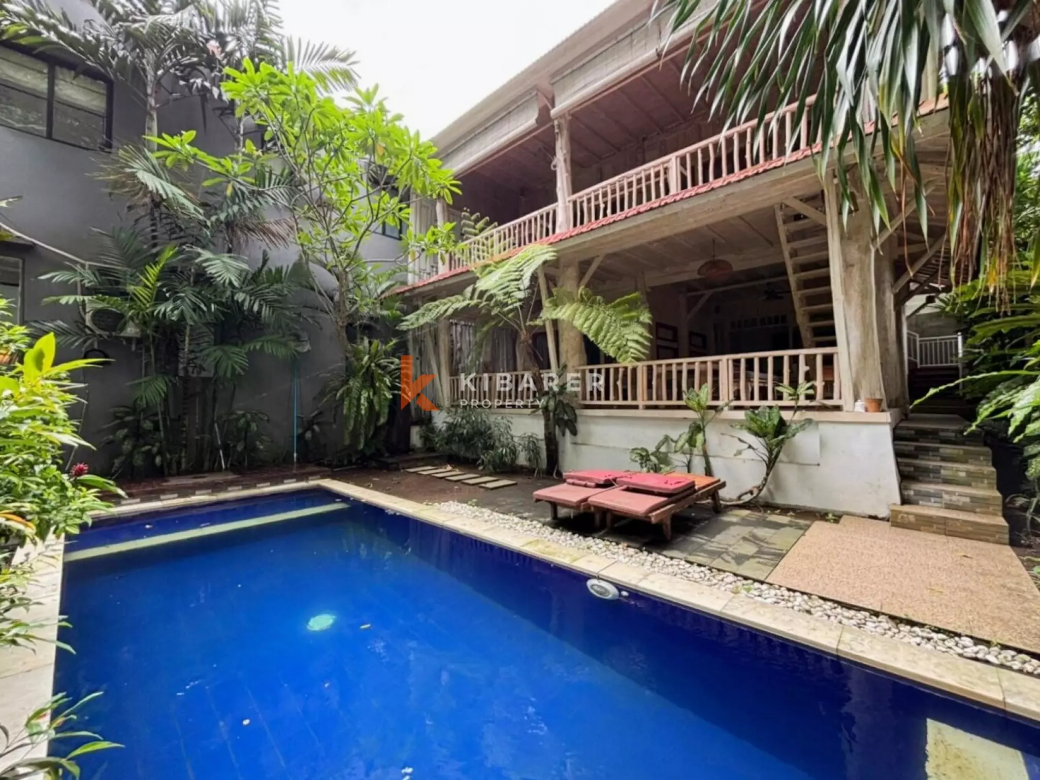 The Wooden Surfhouse - Vila Tiga Kamar Tidur Dekat Pantai Pererenan