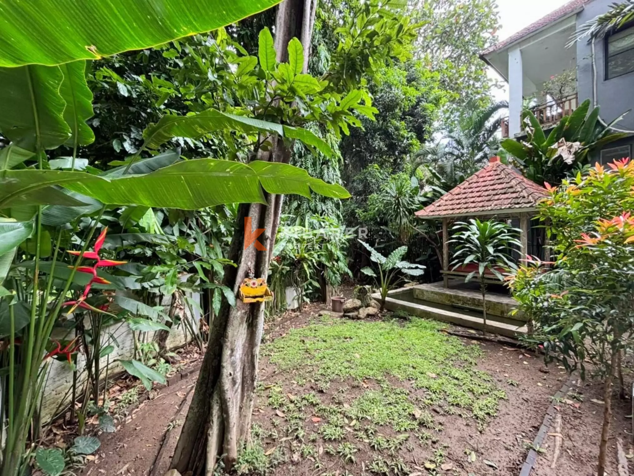 The Wooden Surfhouse - Vila Tiga Kamar Tidur Dekat Pantai Pererenan