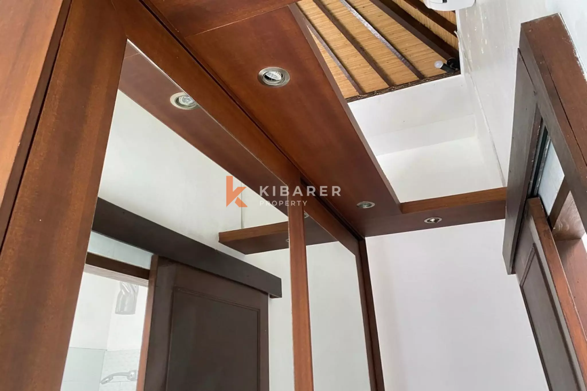 Vila Satu Kamar Tidur Bali yang Tersembunyi di Seminyak (Minimal Sewa 10 Tahun)