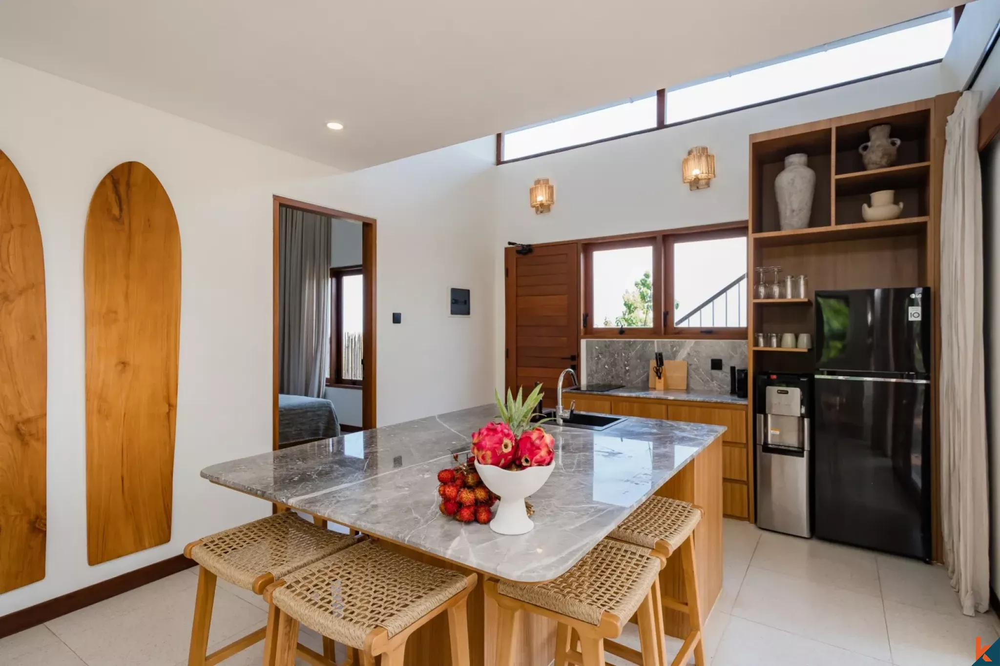 Élégantes villas tropicales de trois chambres à Bingin avec une vue imprenable sur l'océan et les collines