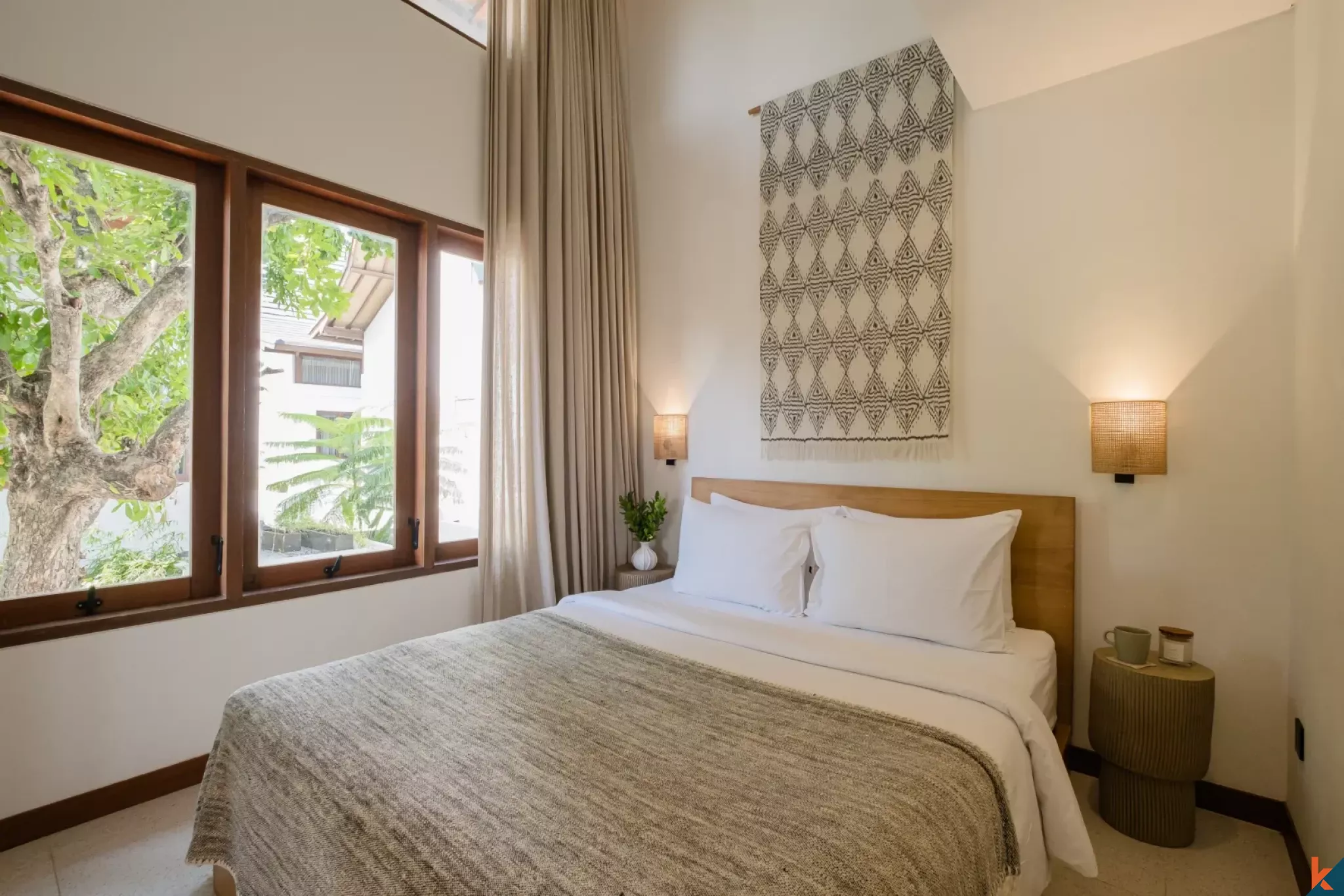 Élégantes villas tropicales de trois chambres à Bingin avec une vue imprenable sur l'océan et les collines