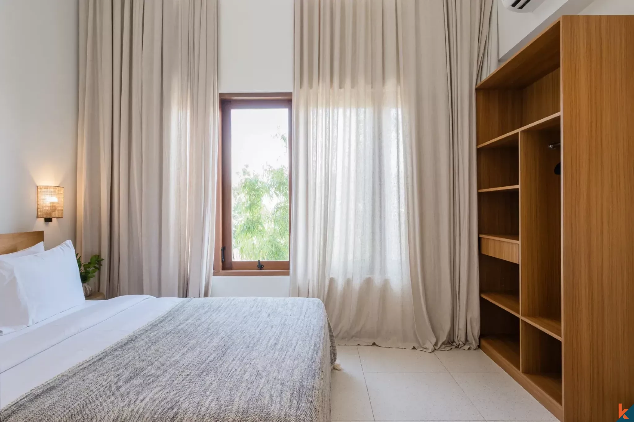 Élégantes villas tropicales de trois chambres à Bingin avec une vue imprenable sur l'océan et les collines