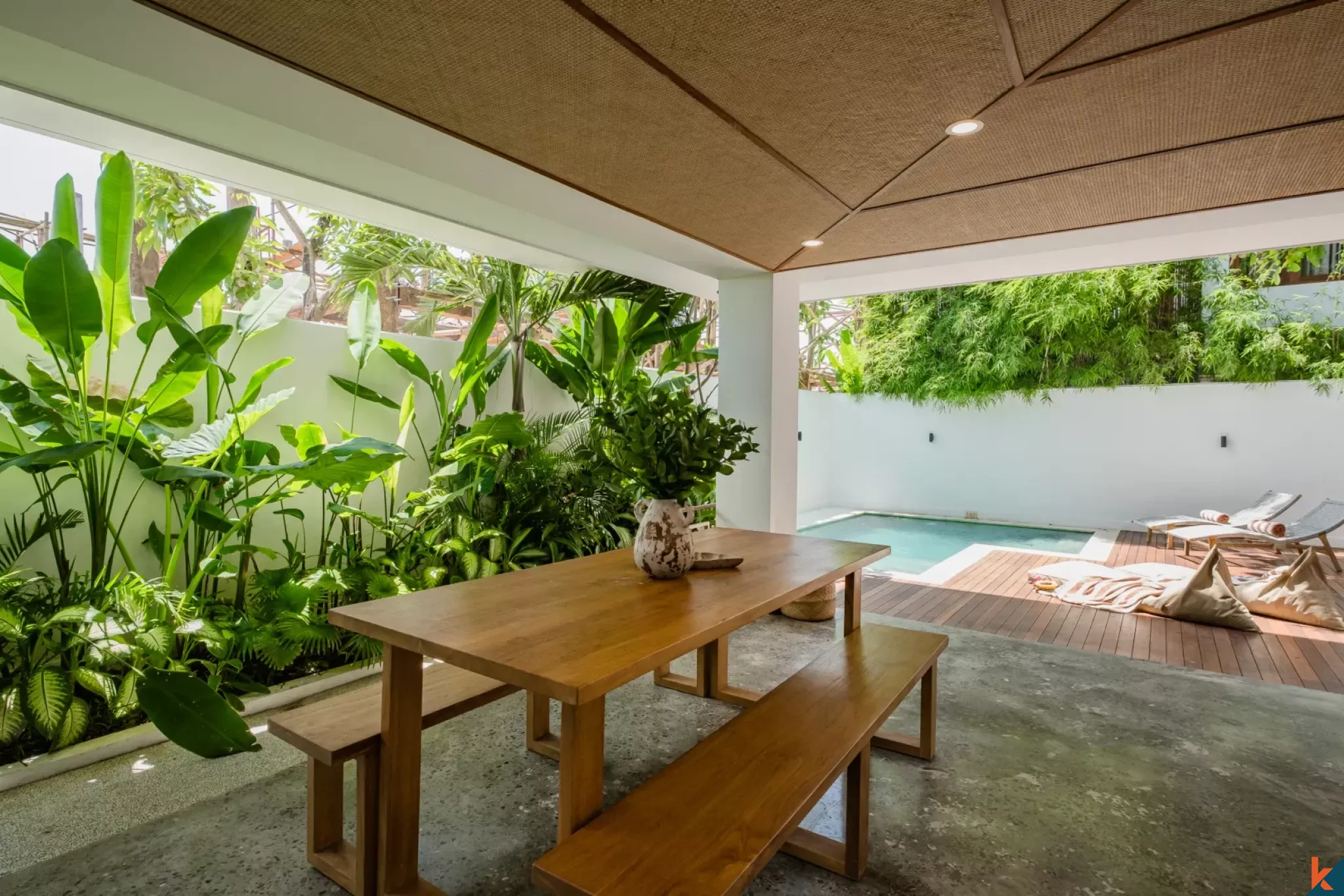 Élégantes villas tropicales de trois chambres à Bingin avec une vue imprenable sur l'océan et les collines