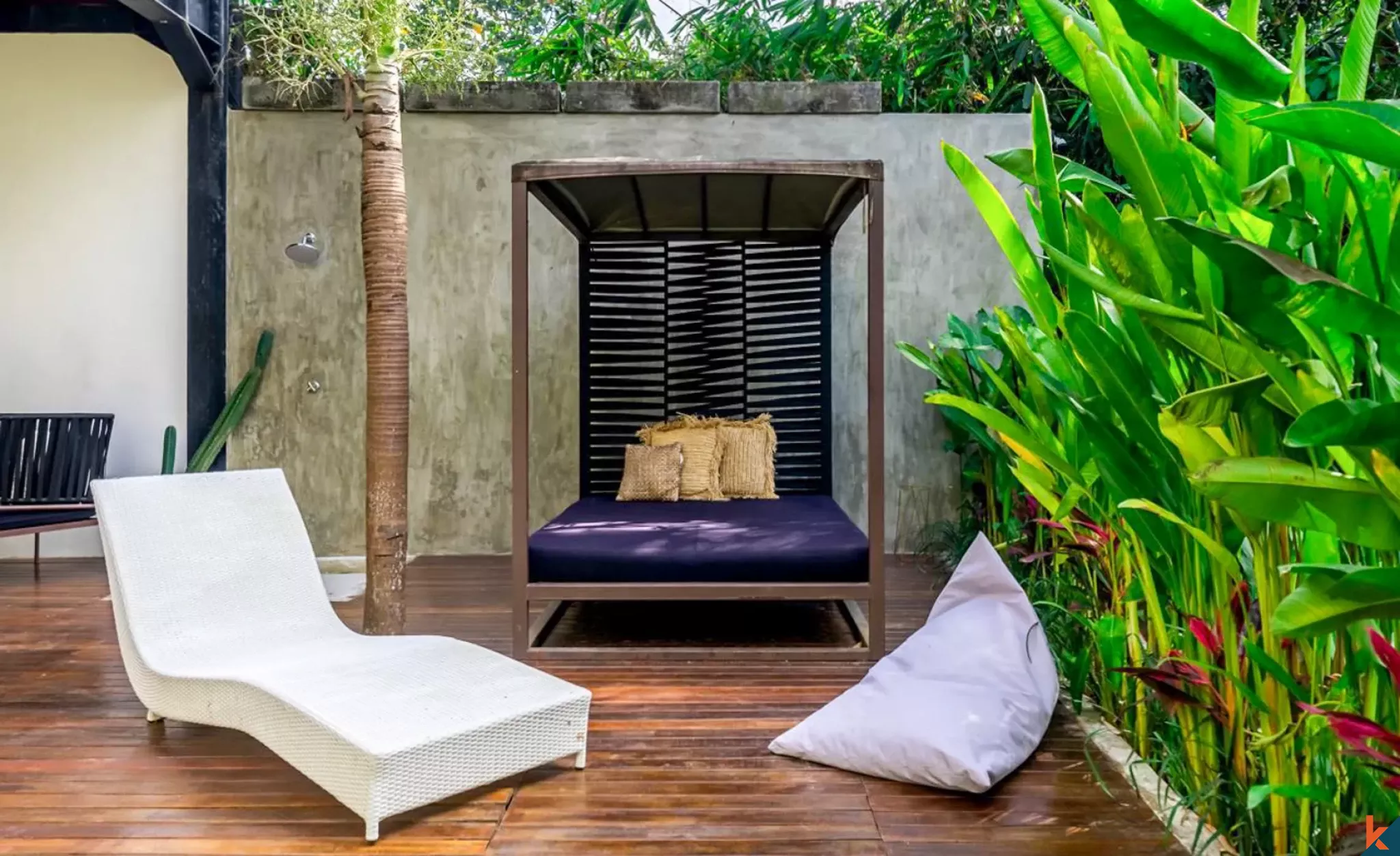 Tranquil Three Bedroom Villa with Stunning Jungle Views for Lease in Tumbak Bayuh