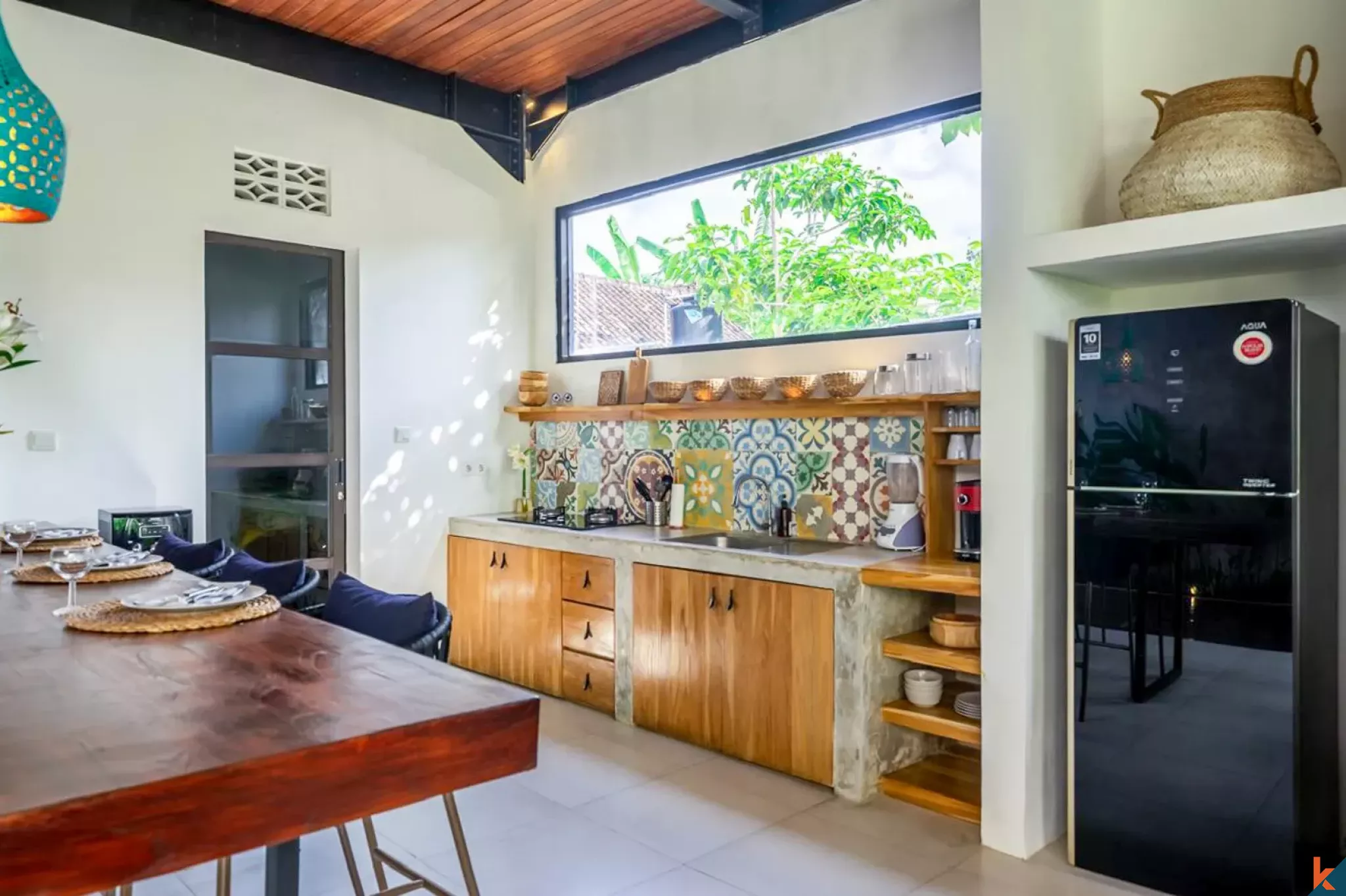 Tranquil Three Bedroom Villa with Stunning Jungle Views for Lease in Tumbak Bayuh