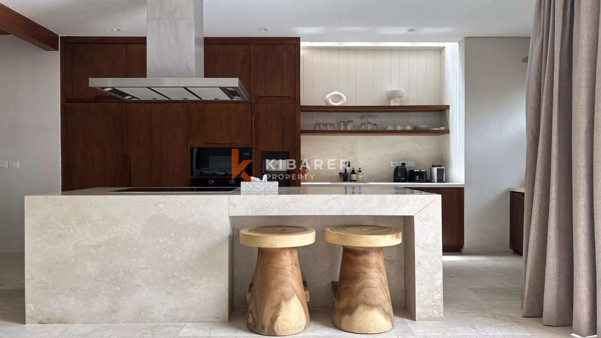 Luxury Chic Two-Bedroom Enclosed Living Villa in Canggu