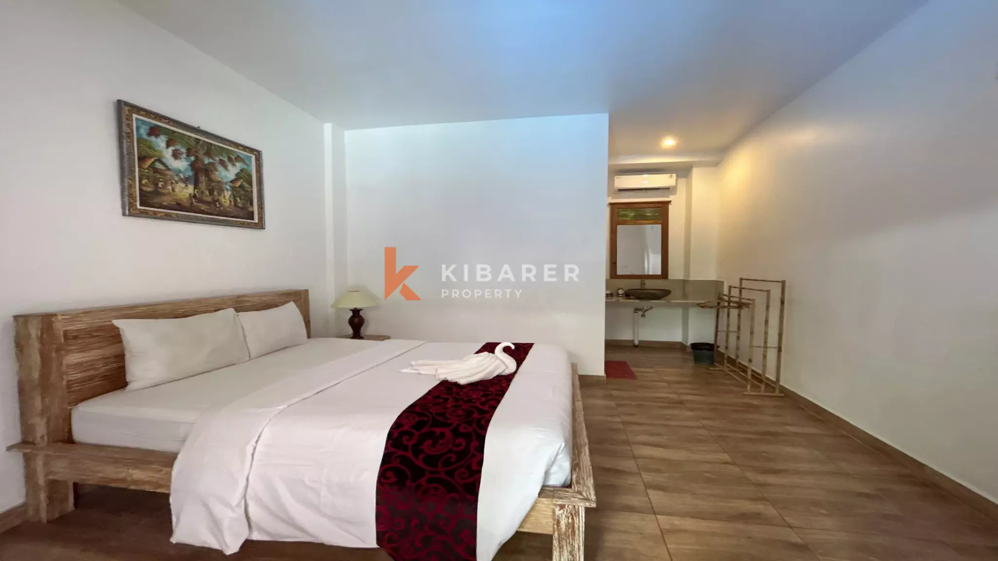 Charmante maison d'hôtes de cinq chambres avec piscine et espace de vie ouvert au cœur de Berawa