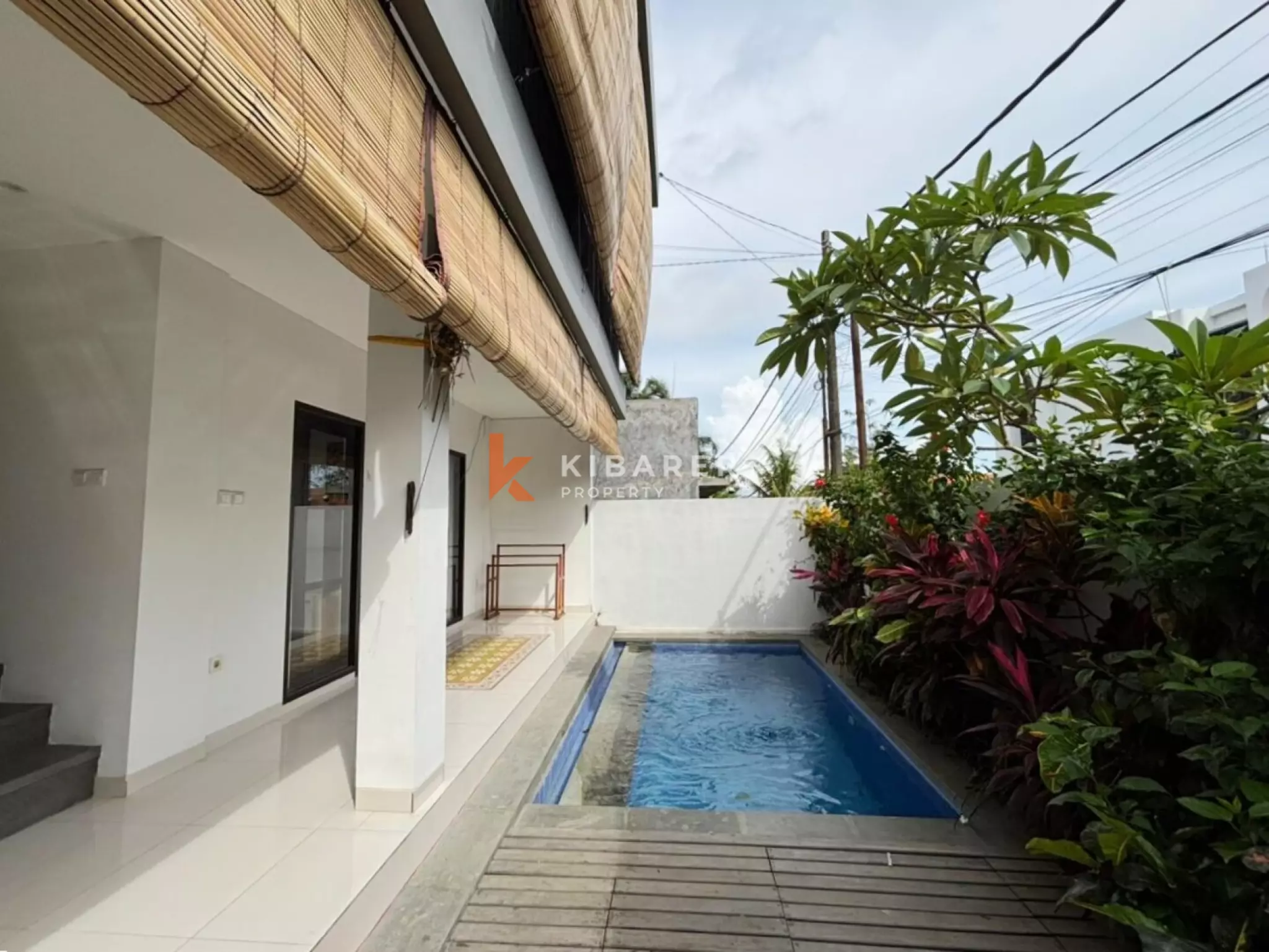 Vila Dua Kamar Tidur Berkonsep Terbuka yang Sejuk Menghadap Kolam Renang – Cemagi