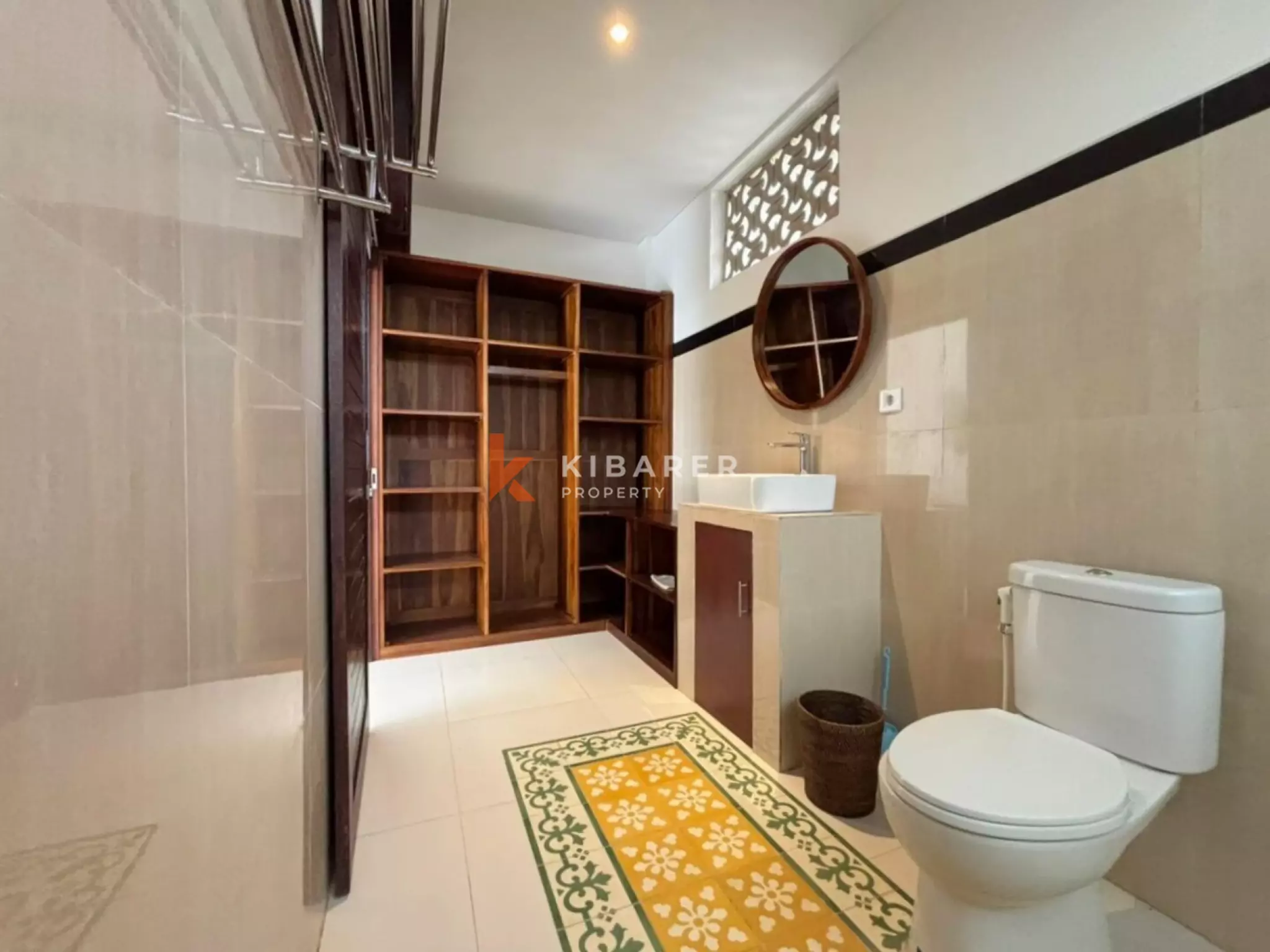 Vila Dua Kamar Tidur Berkonsep Terbuka yang Sejuk Menghadap Kolam Renang – Cemagi