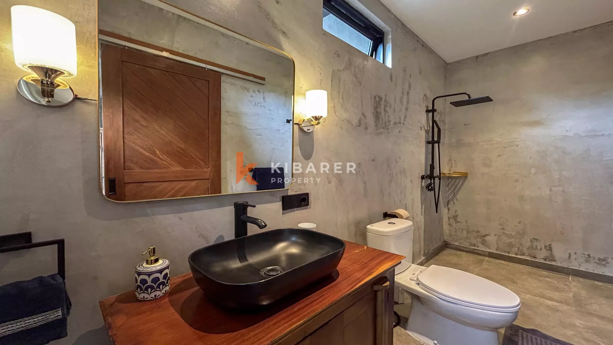 Pemandangan Laut yang Menyenangkan – Vila Dua Kamar Tidur Menawan dengan Kolam Renang di Uluwatu