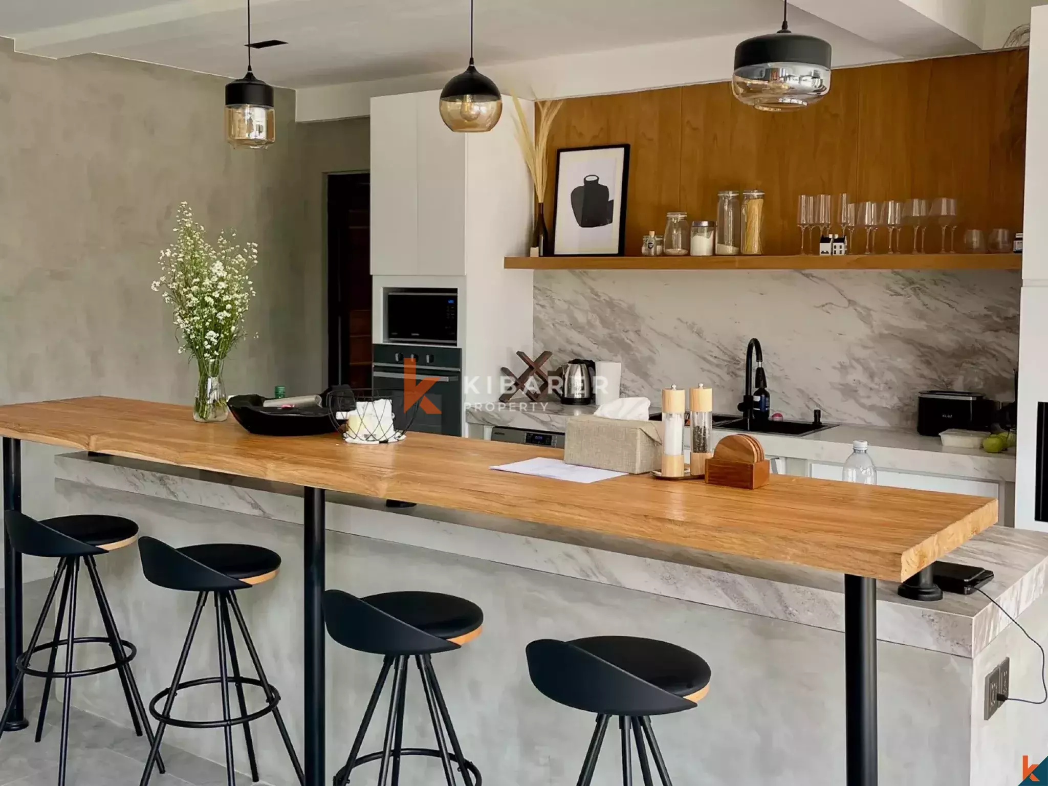 Stylish Four-Bedroom Villa Steps Away from Berawa Beach