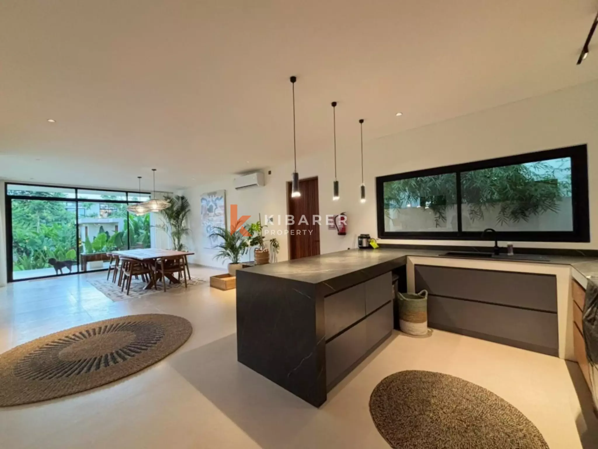 Modern Three Bedroom Oasis Villa the Heart of Umalas