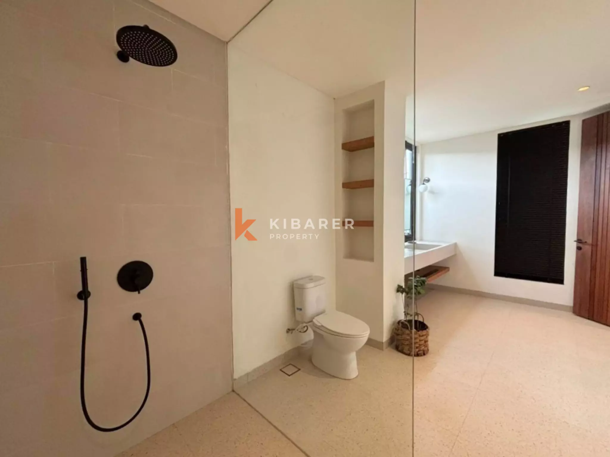 Modern Three Bedroom Oasis Villa the Heart of Umalas