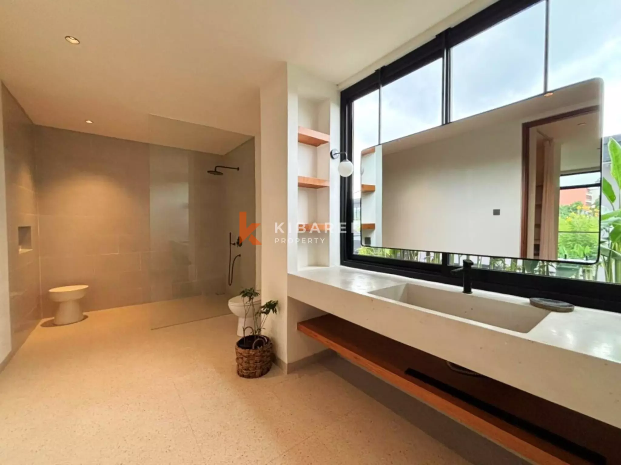 Modern Three Bedroom Oasis Villa the Heart of Umalas