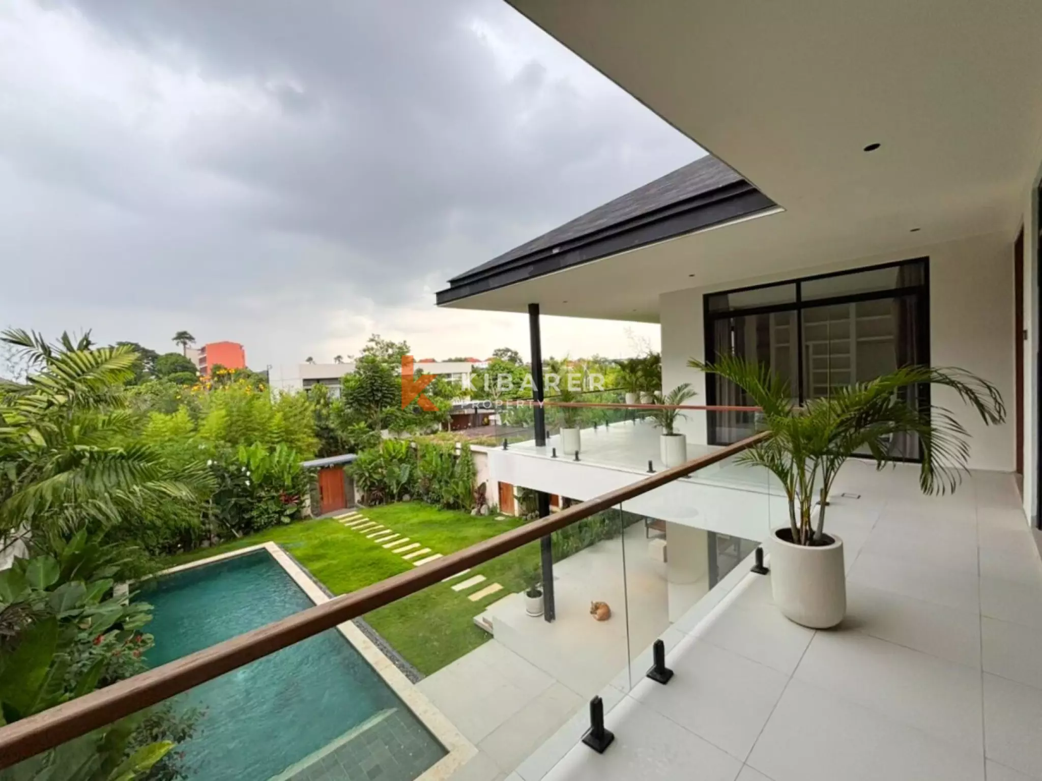 Modern Three Bedroom Oasis Villa the Heart of Umalas