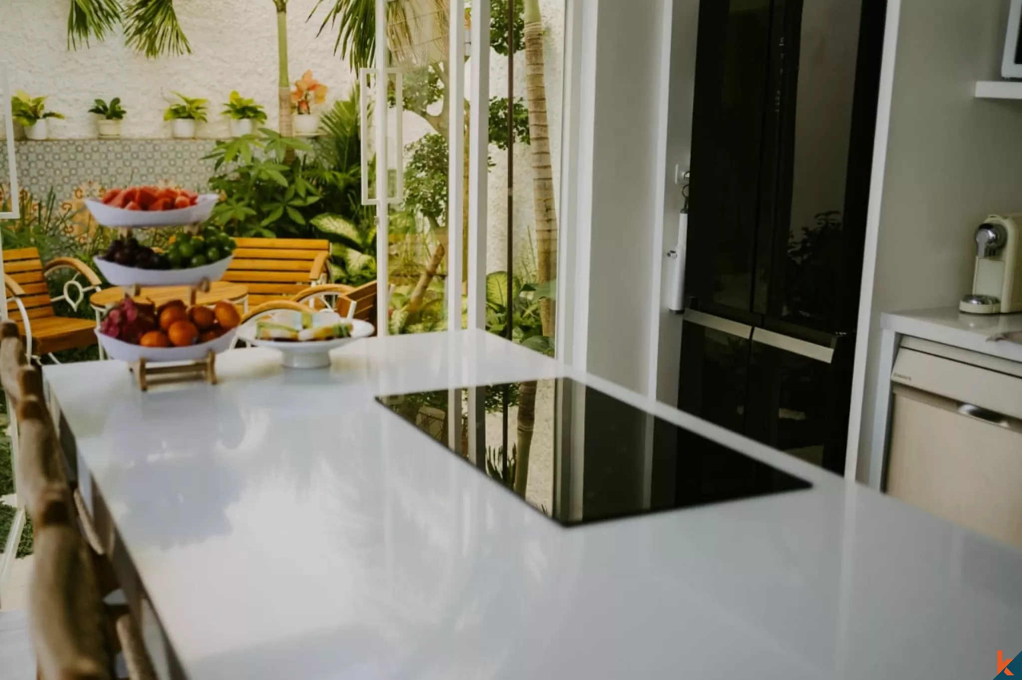 Vila Modern 2 Kamar Tidur dengan Kolam Renang Pribadi di Pusat Kerobokan