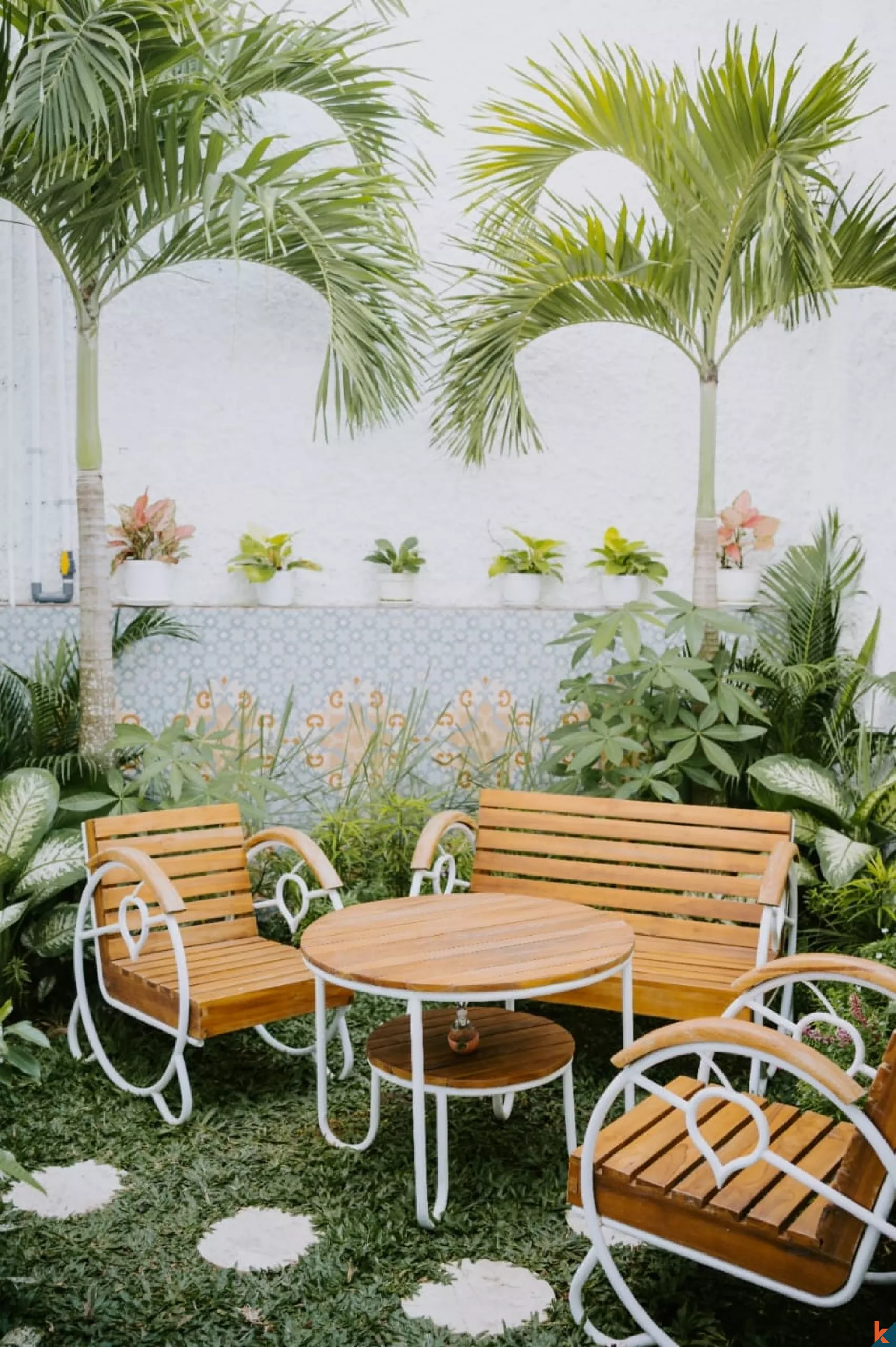 Vila Modern 2 Kamar Tidur dengan Kolam Renang Pribadi di Pusat Kerobokan