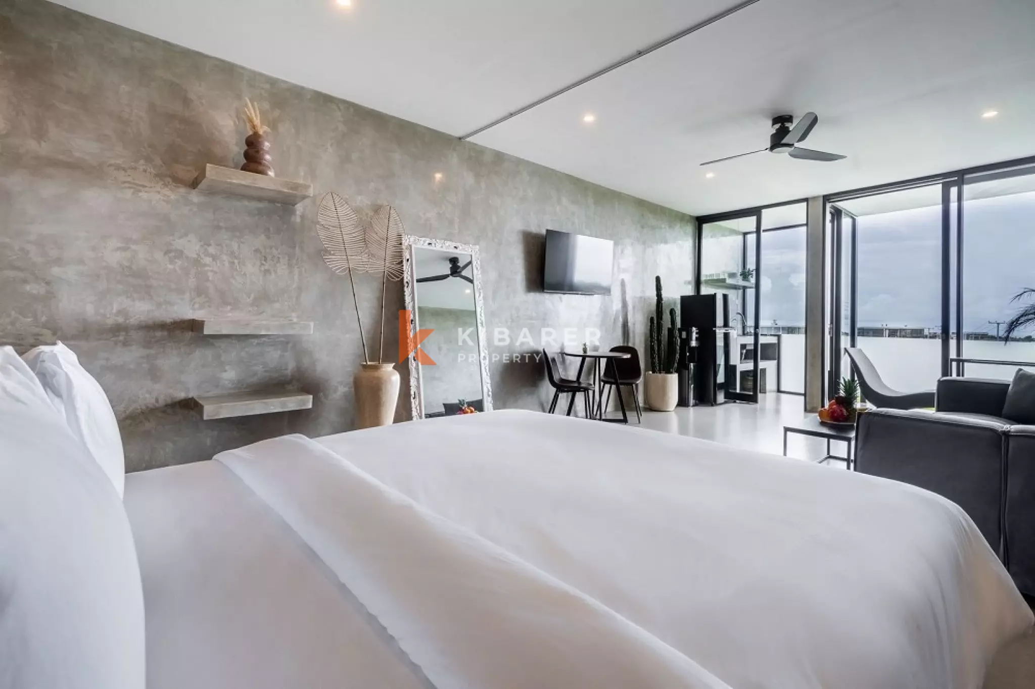 Penthouse de luxe avec une chambre et vue sur le coucher de soleil à Pererenan