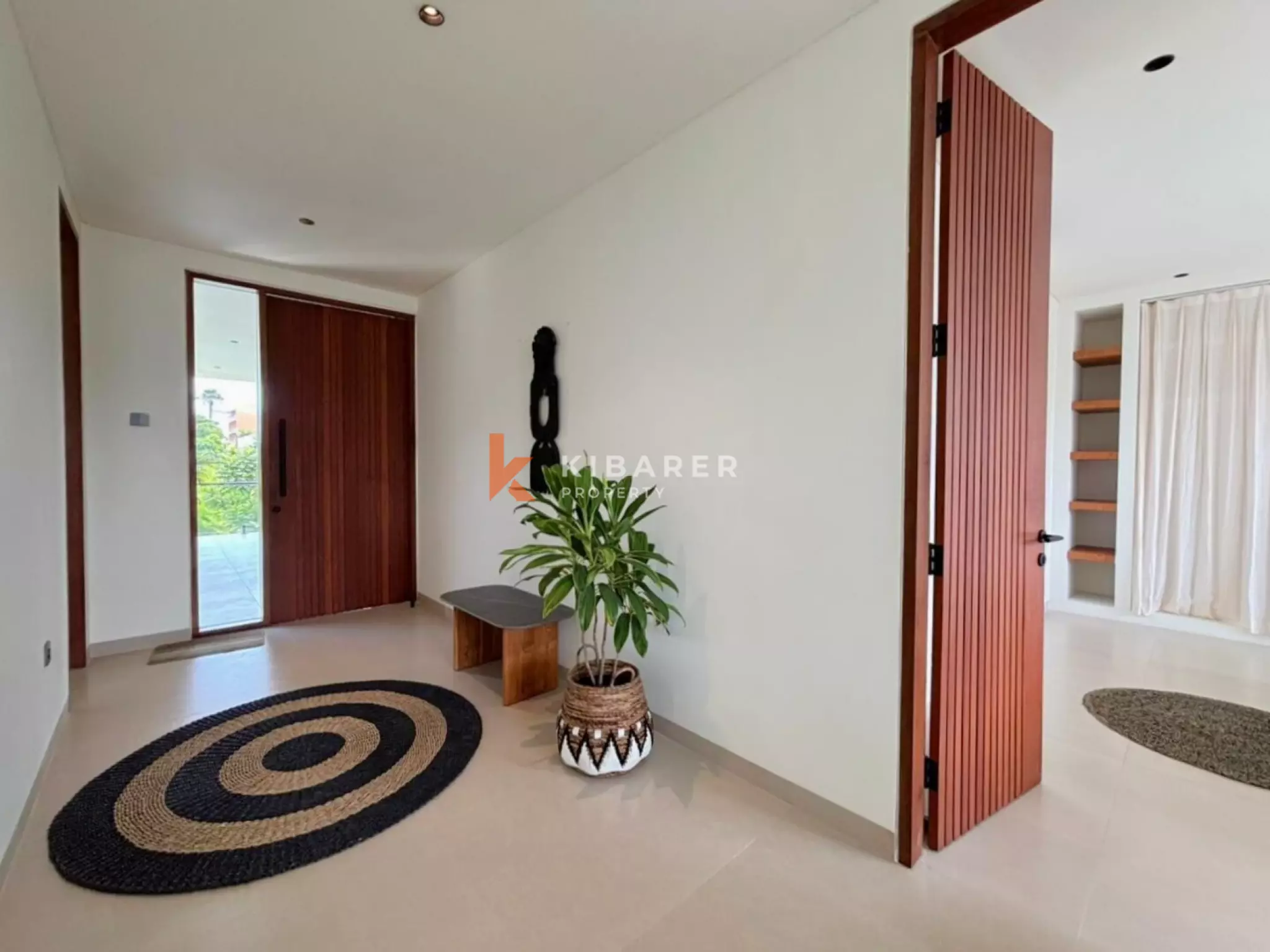 Vila Oasis Tiga Kamar Tidur Modern di Jantung Umalas