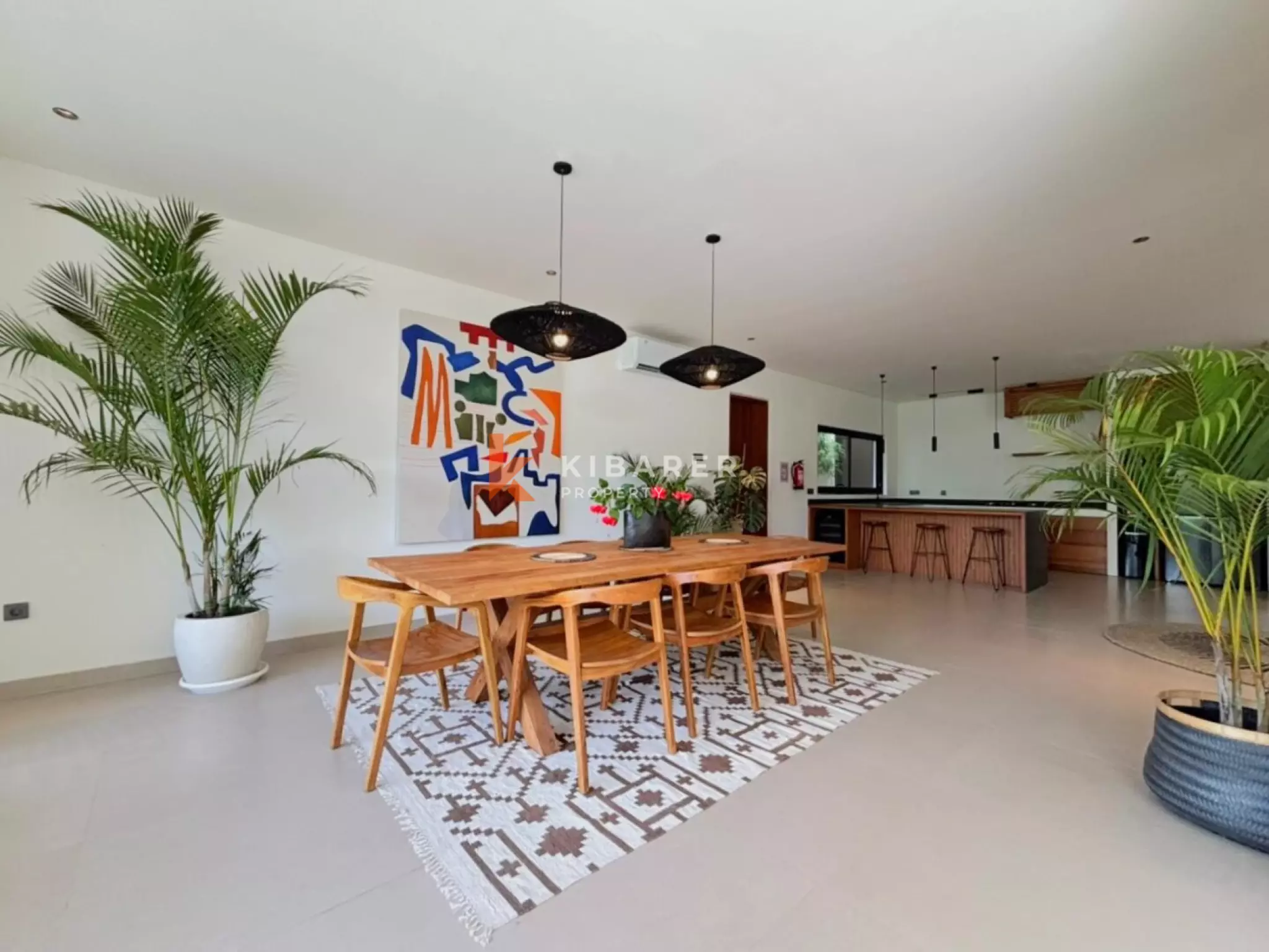 Vila Oasis Tiga Kamar Tidur Modern di Jantung Umalas