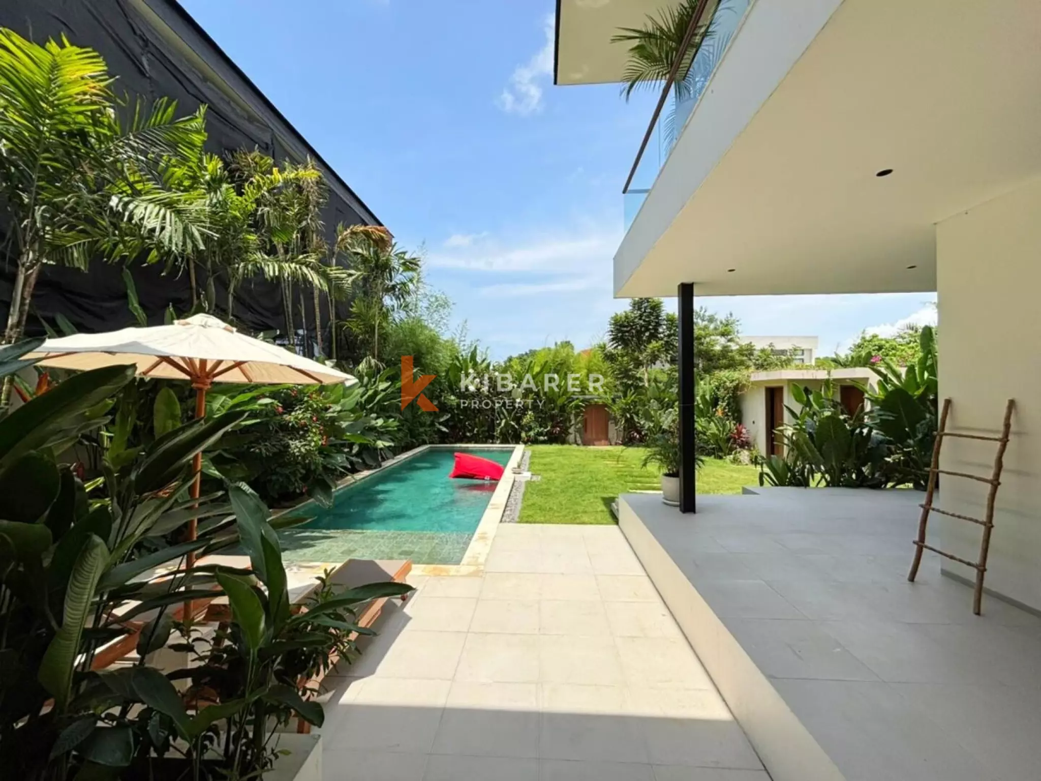 Vila Oasis Tiga Kamar Tidur Modern di Jantung Umalas