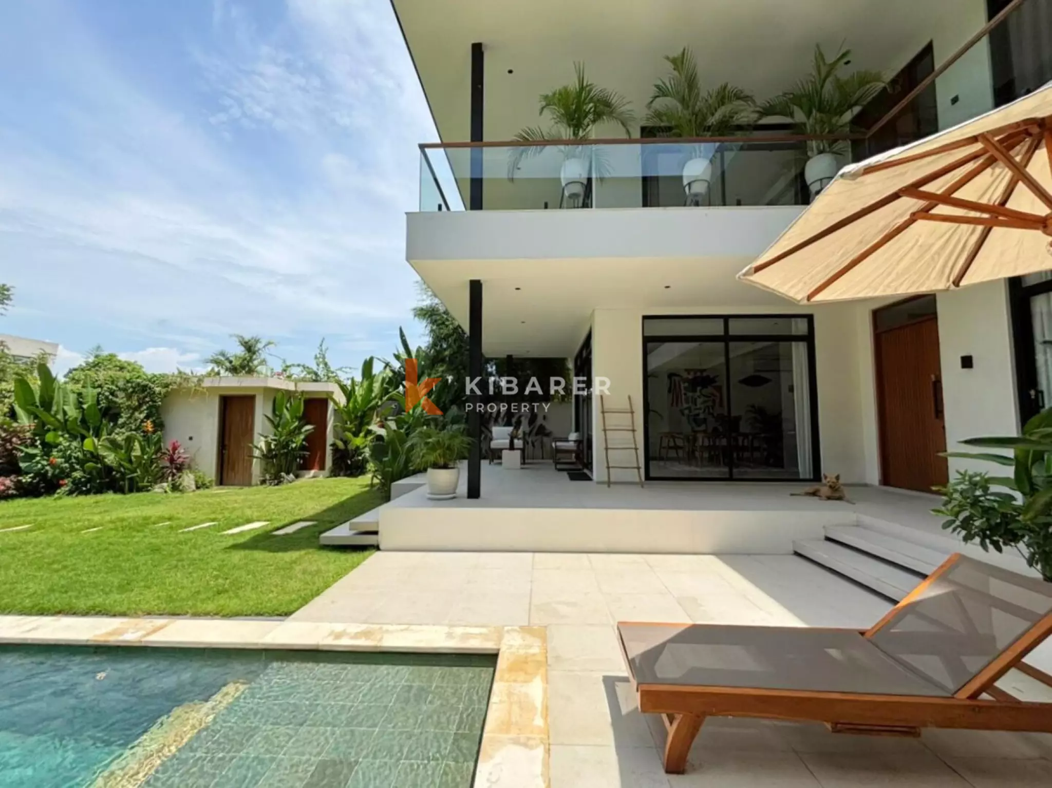 Vila Oasis Tiga Kamar Tidur Modern di Jantung Umalas